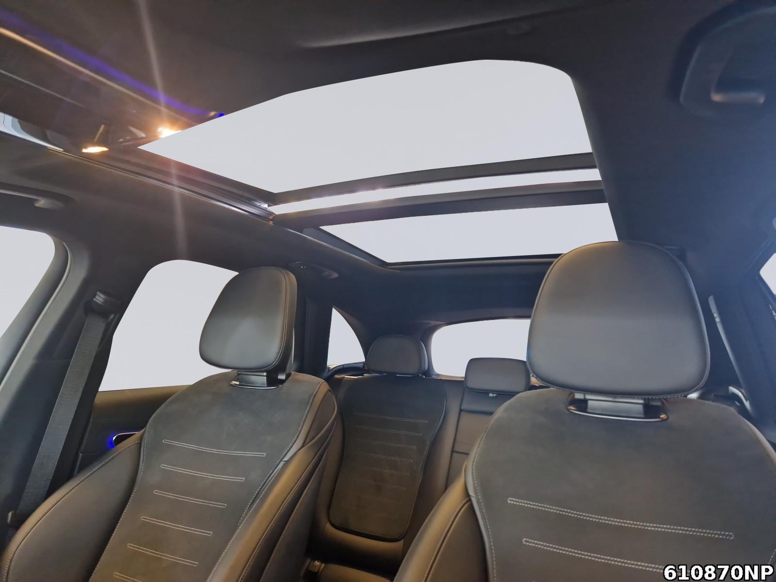 Fahrzeugabbildung Mercedes-Benz GLC 300 de 4M AMG AHK Pano Digital 360° Memory