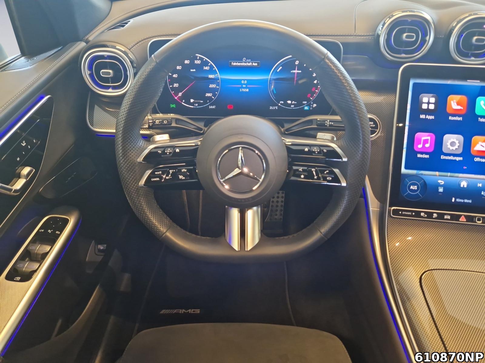 Fahrzeugabbildung Mercedes-Benz GLC 300 de 4M AMG AHK Pano Digital 360° Memory