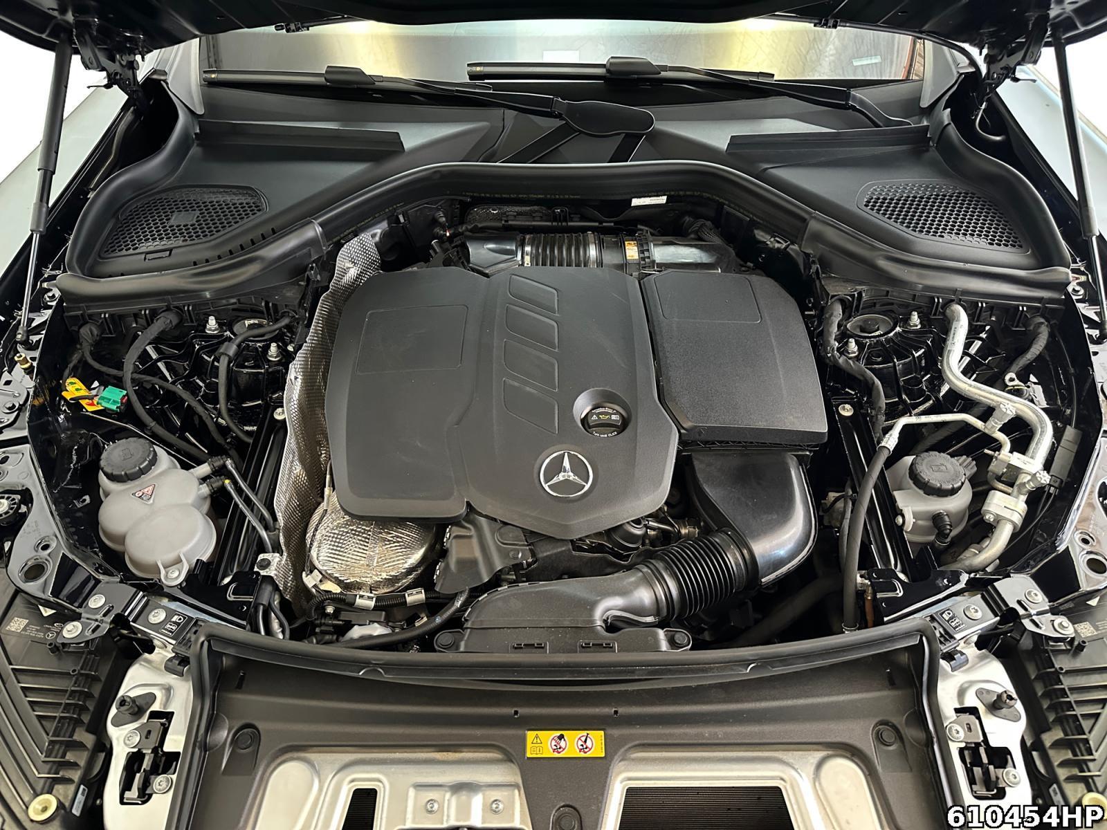 Fahrzeugabbildung Mercedes-Benz GLC 300 de 4M AMG AHK Burmester 20
