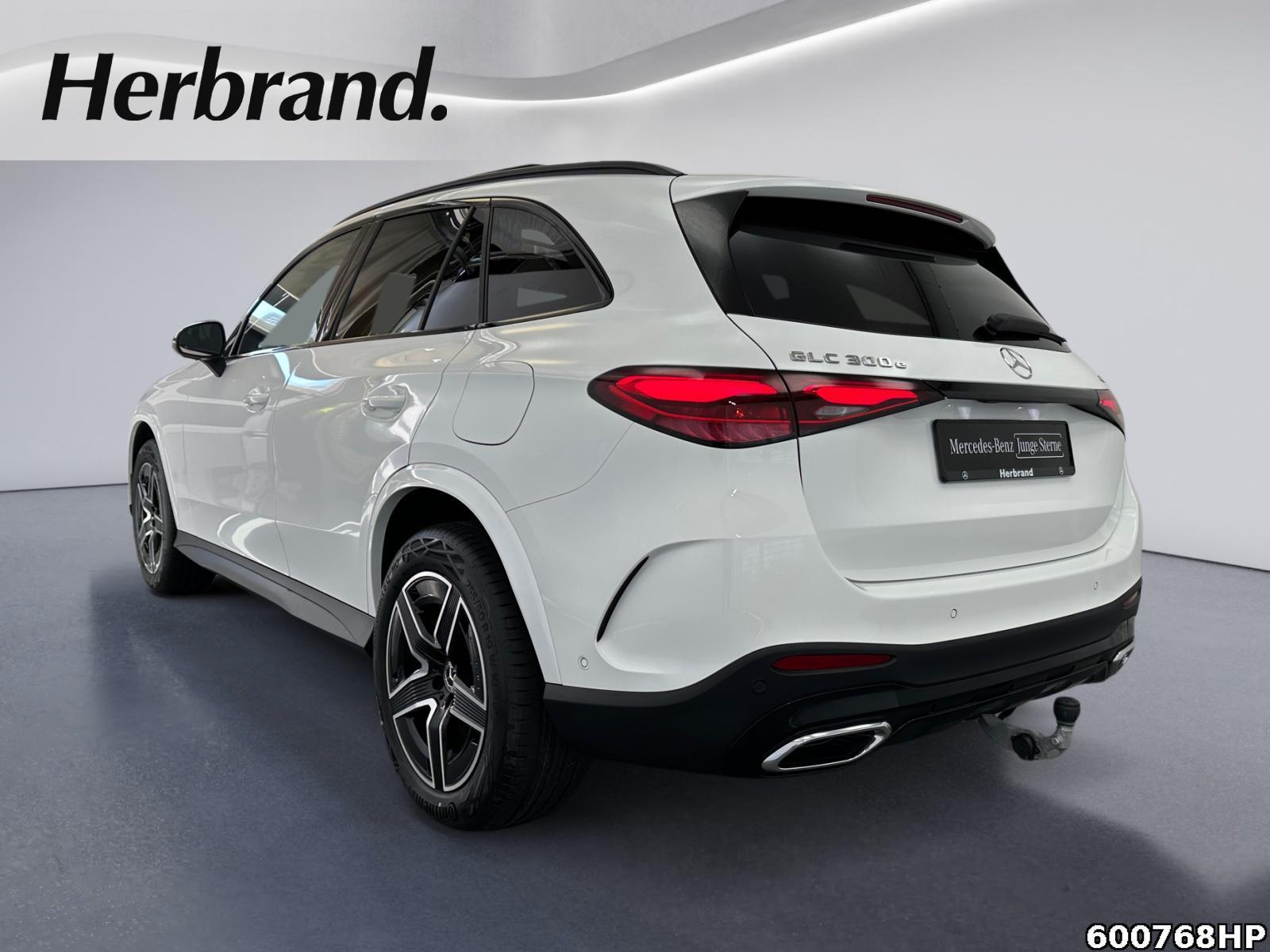 Fahrzeugabbildung Mercedes-Benz GLC 300 e 4M AMG Night PANO AHK Ambiente MEMORY