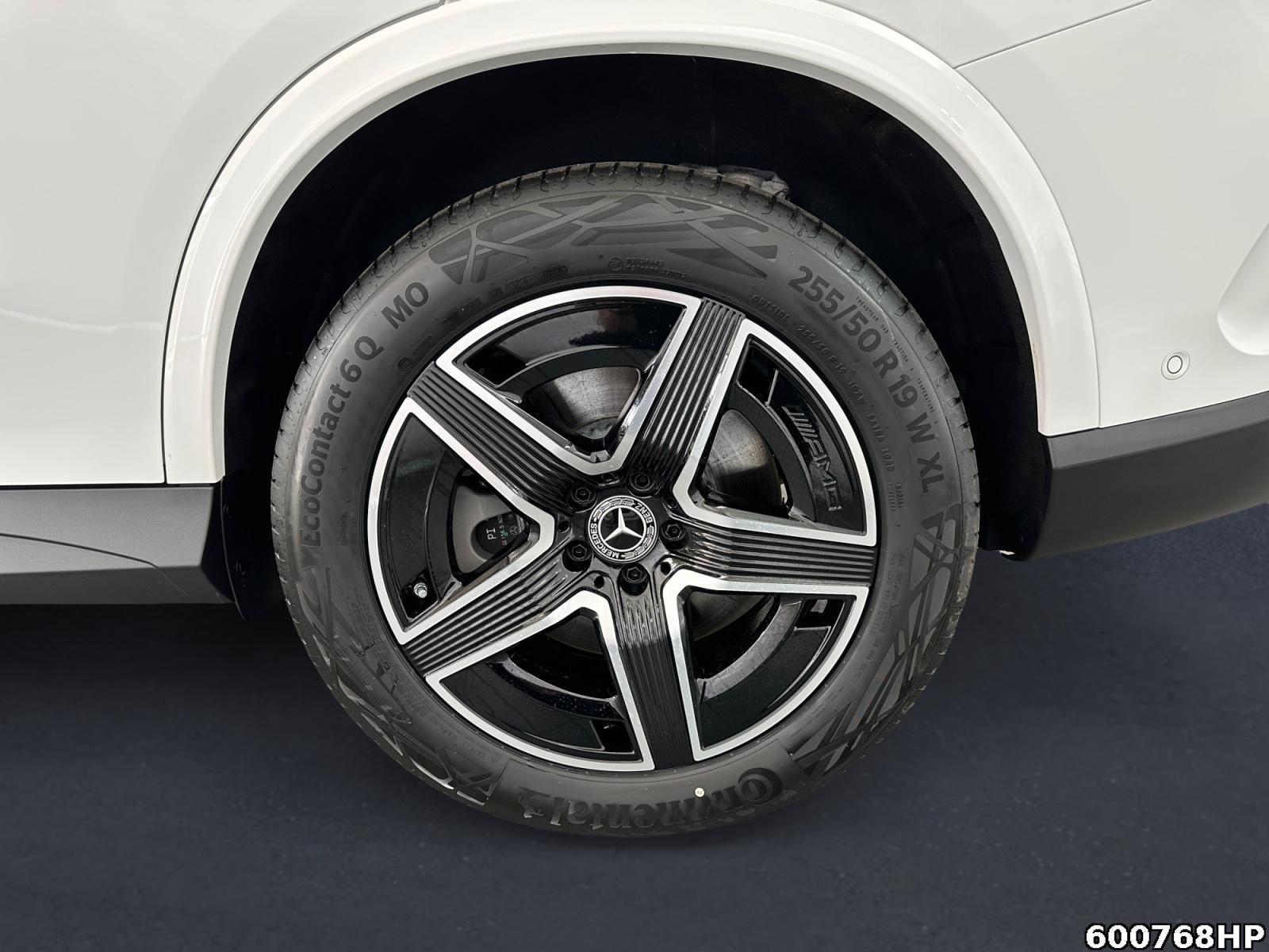 Fahrzeugabbildung Mercedes-Benz GLC 300 e 4M AMG Night PANO AHK Ambiente MEMORY