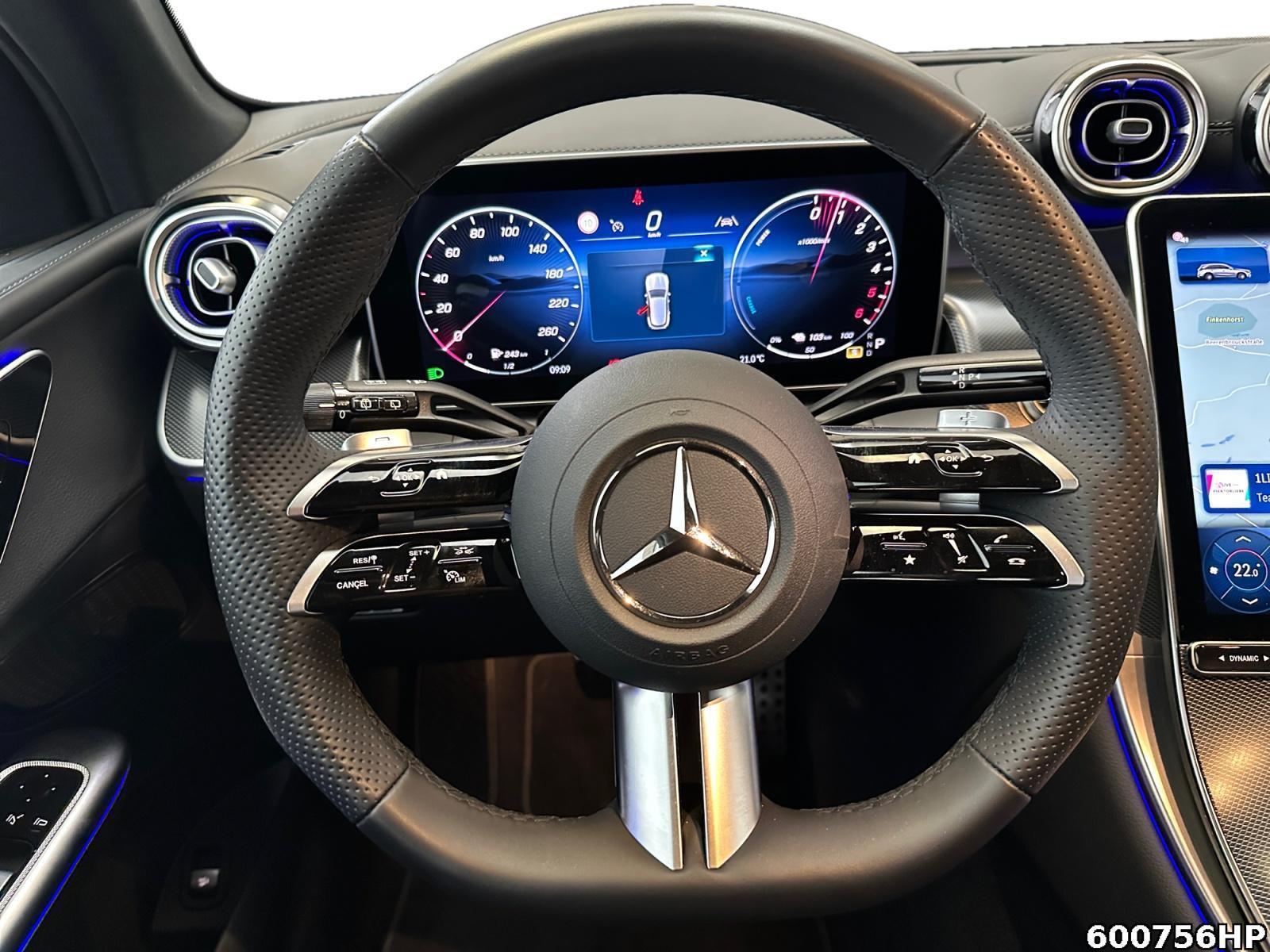 Fahrzeugabbildung Mercedes-Benz GLC 300 de 4M AMG AHK DigitalLight Night Memory