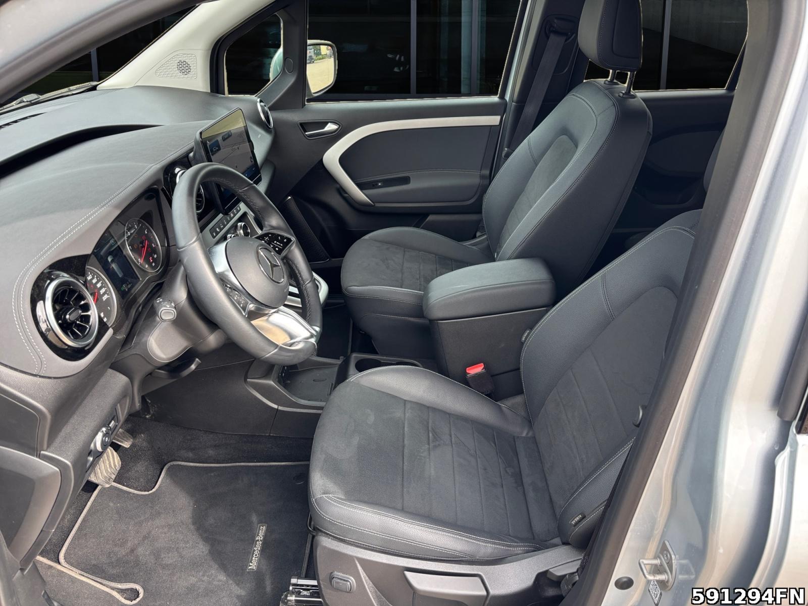 Fahrzeugabbildung Mercedes-Benz T-Klasse T 180d PROGRESSIVE *LED*Automatik*Navi*