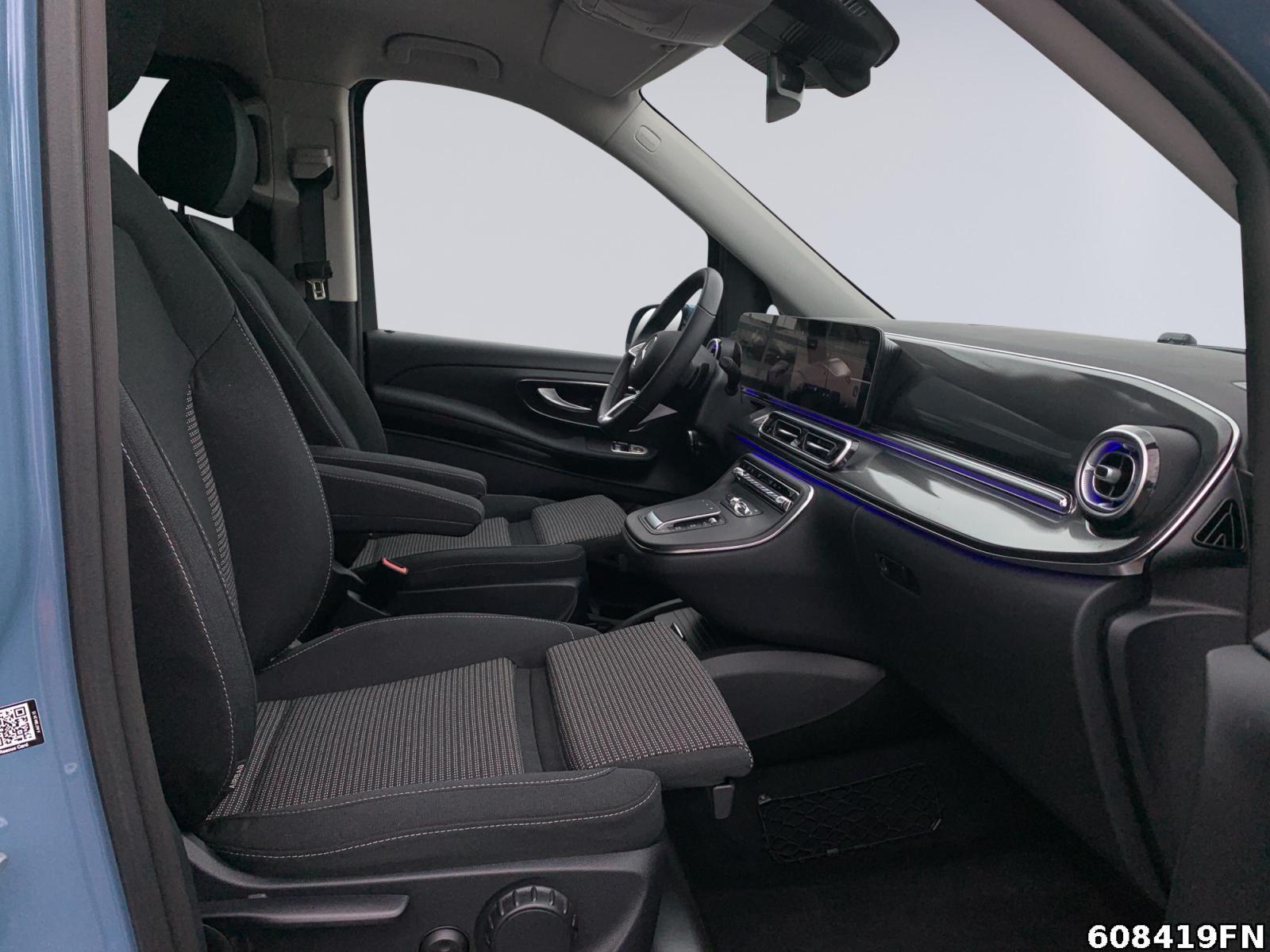 Fahrzeugabbildung Mercedes-Benz V 220 STYLE L 7 SITZE*TISCH*AHK*DISTRONIC*CARPLA