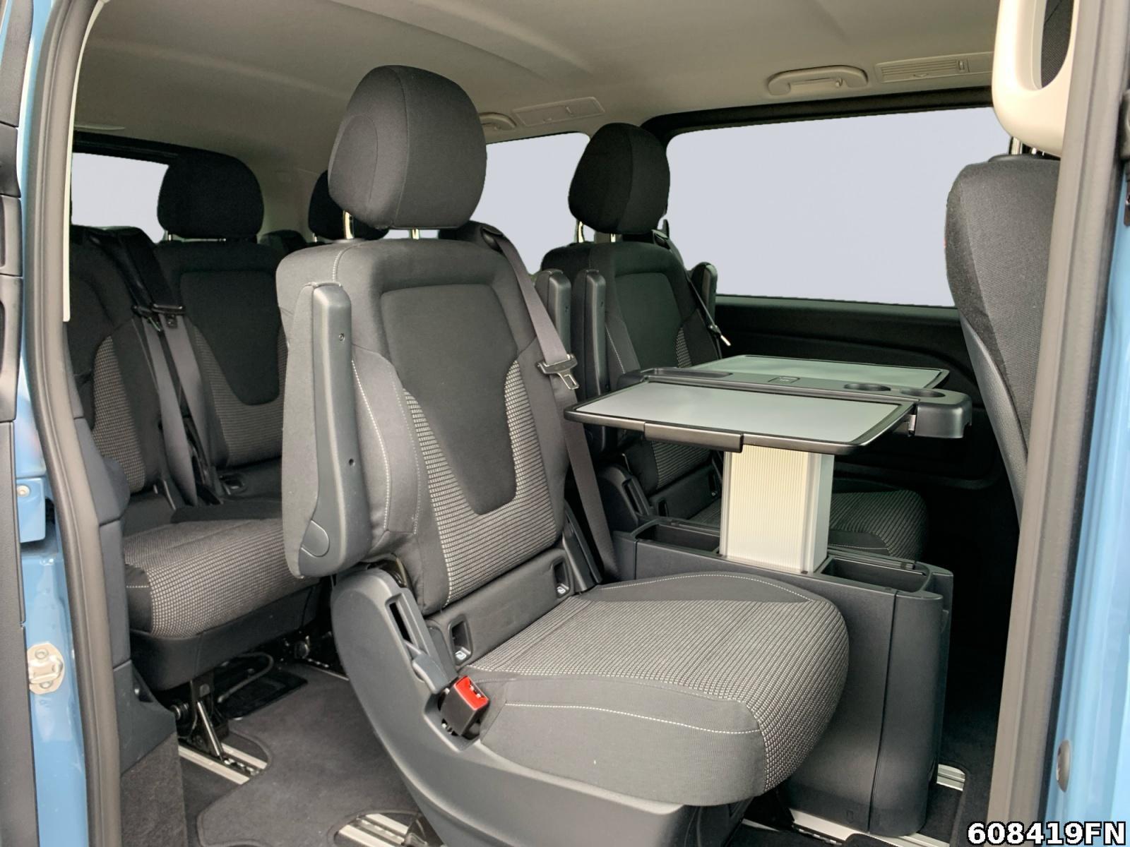 Fahrzeugabbildung Mercedes-Benz V 220 STYLE L 7 SITZE*TISCH*AHK*DISTRONIC*CARPLA