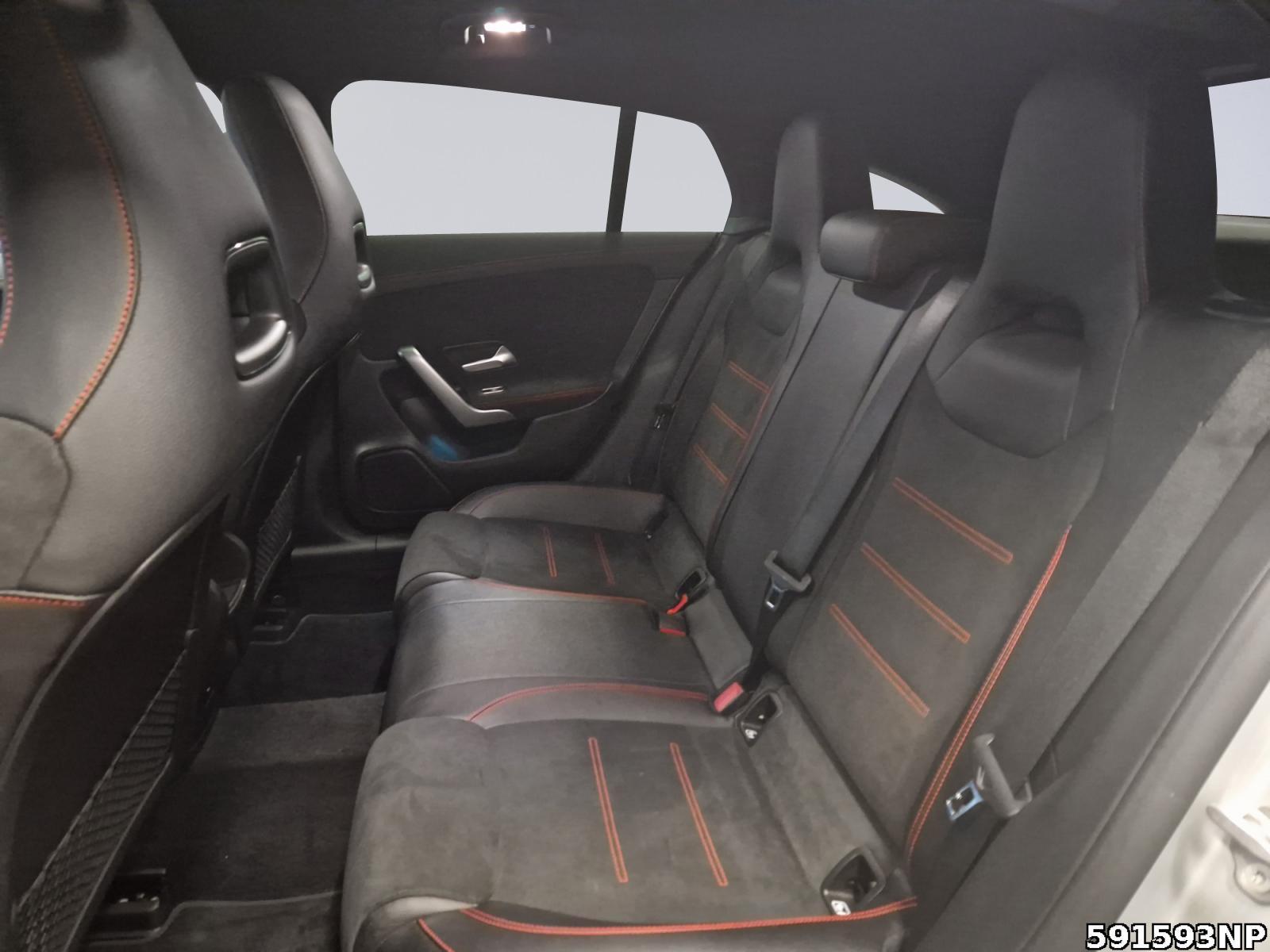Fahrzeugabbildung Mercedes-Benz CLA 250 Shooting Brake e AMG Keyless Distronic