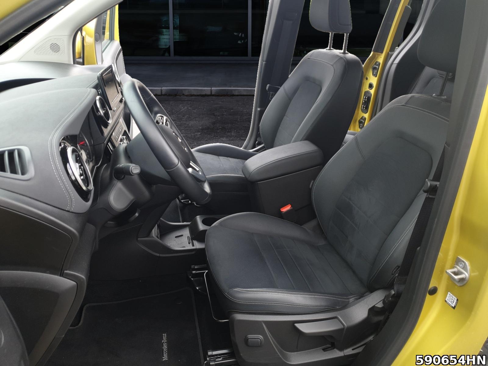 Fahrzeugabbildung Mercedes-Benz T-Klasse PRO Edition LED*7-G*Klima*AHK*Tempo*Navi