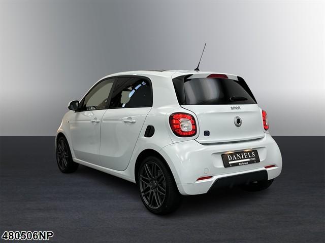 Fahrzeugabbildung Smart ForFour EQ Brabus Pano Kamera JBL 22 KW-Lader