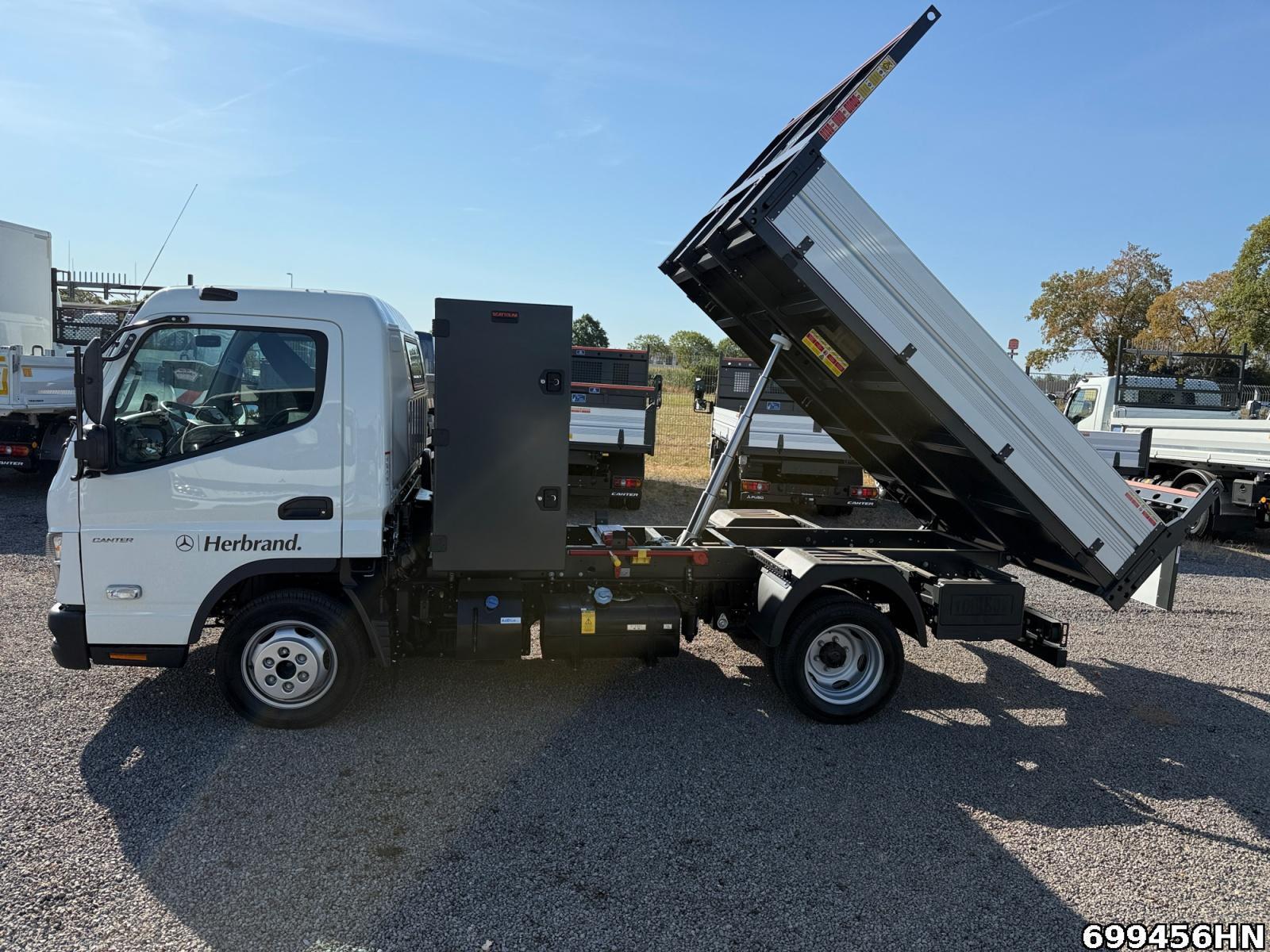 FUSO Canter 3C15 AMT Heckkipper Werkzeugbox Vfhrzg.