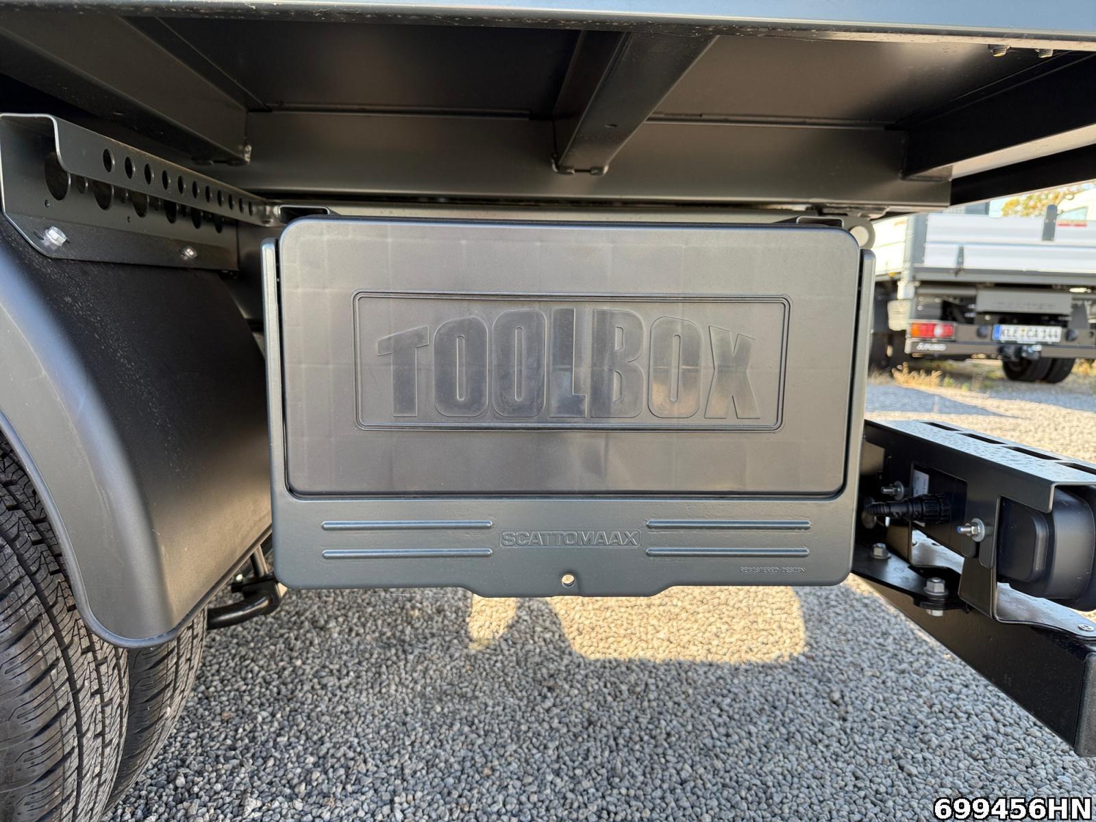 Fahrzeugabbildung FUSO Canter 3C15 AMT Heckkipper Werkzeugbox Vfhrzg.