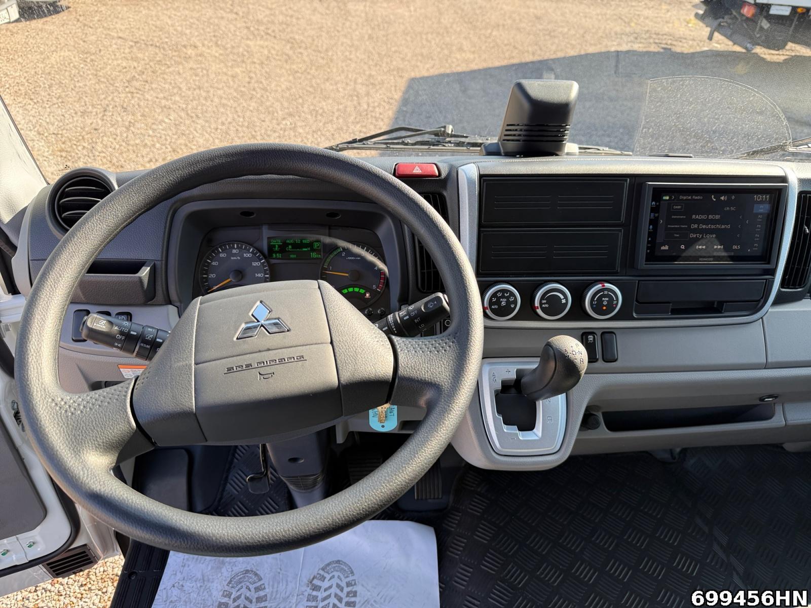Fahrzeugabbildung FUSO Canter 3C15 AMT Heckkipper Werkzeugbox Vfhrzg.