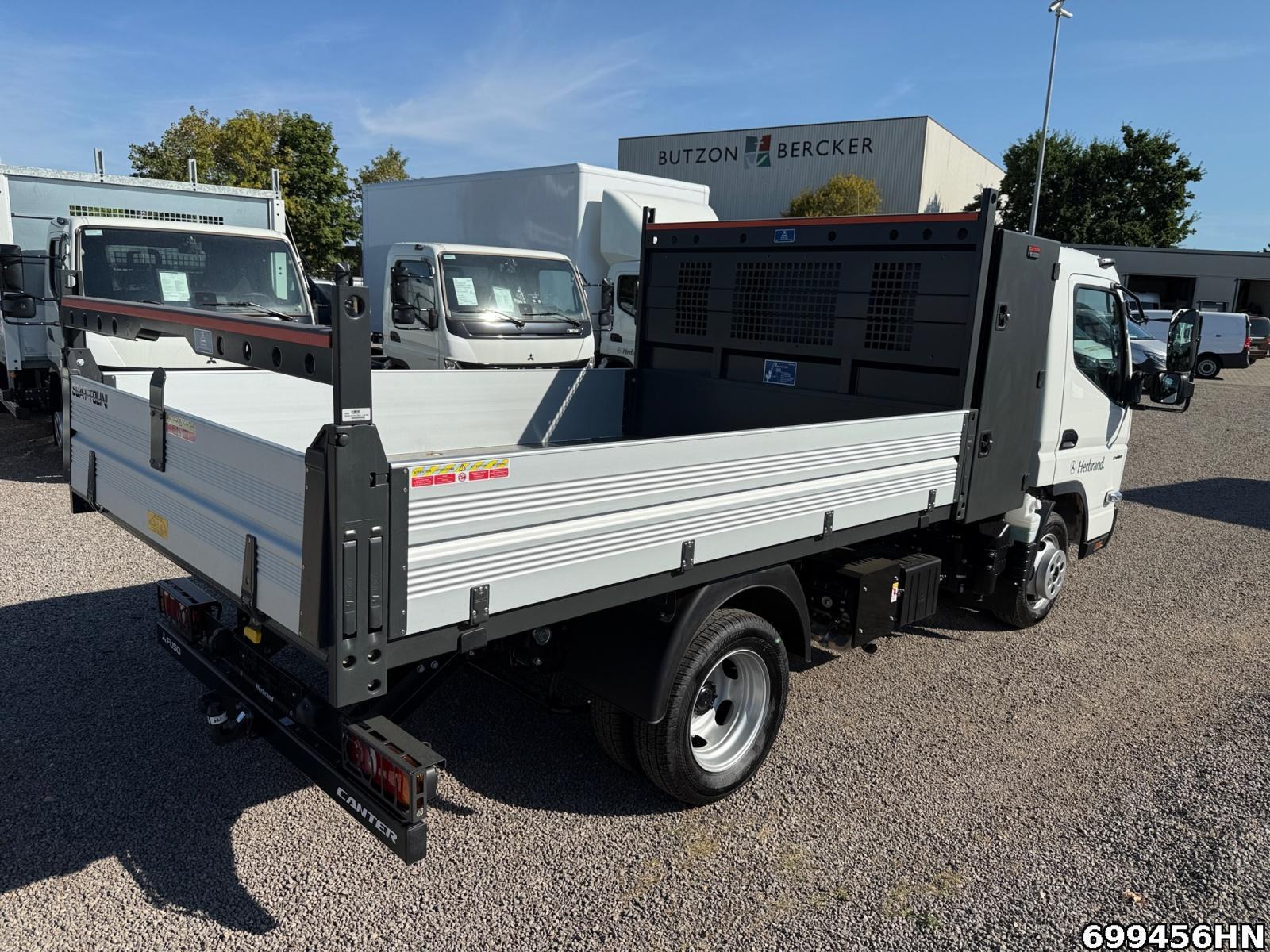 Fahrzeugabbildung FUSO Canter 3C15 AMT Heckkipper Werkzeugbox Vfhrzg.