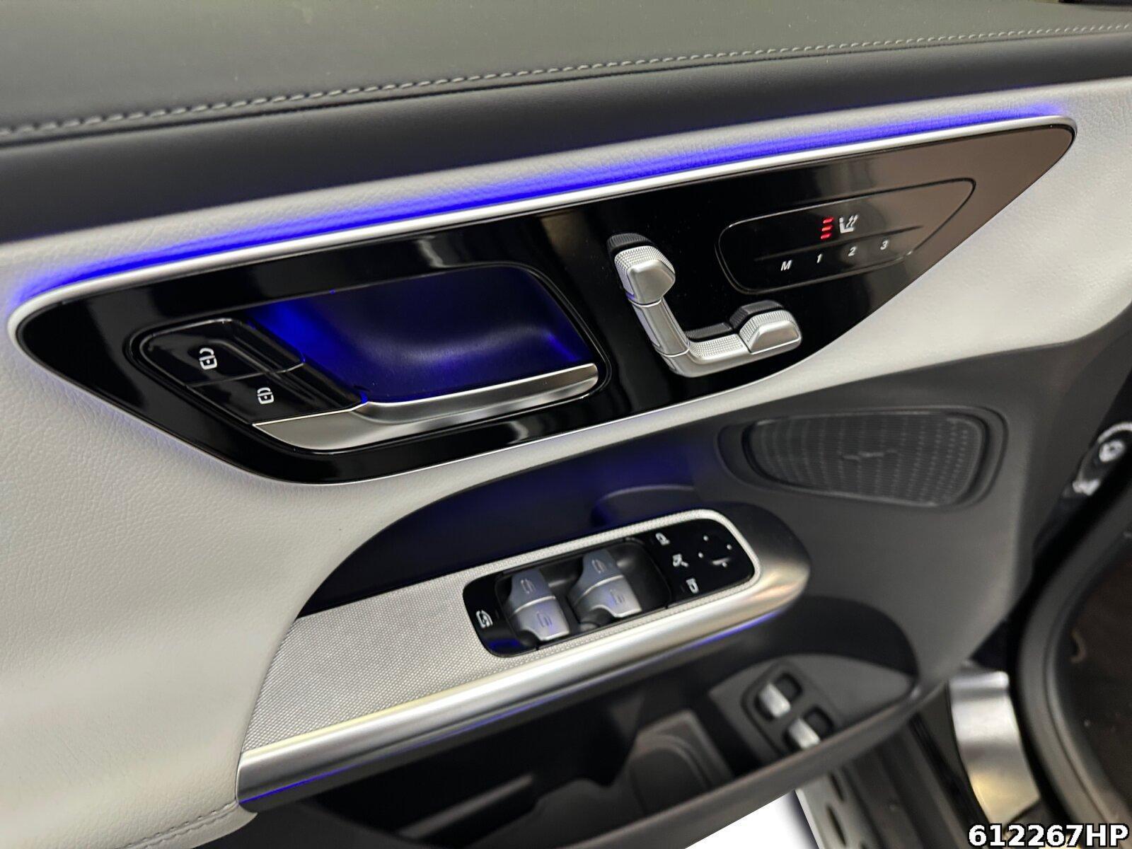 Fahrzeugabbildung Mercedes-Benz GLC 300 e 4M AMG AHK Pano 360°DistonicMemoryLED