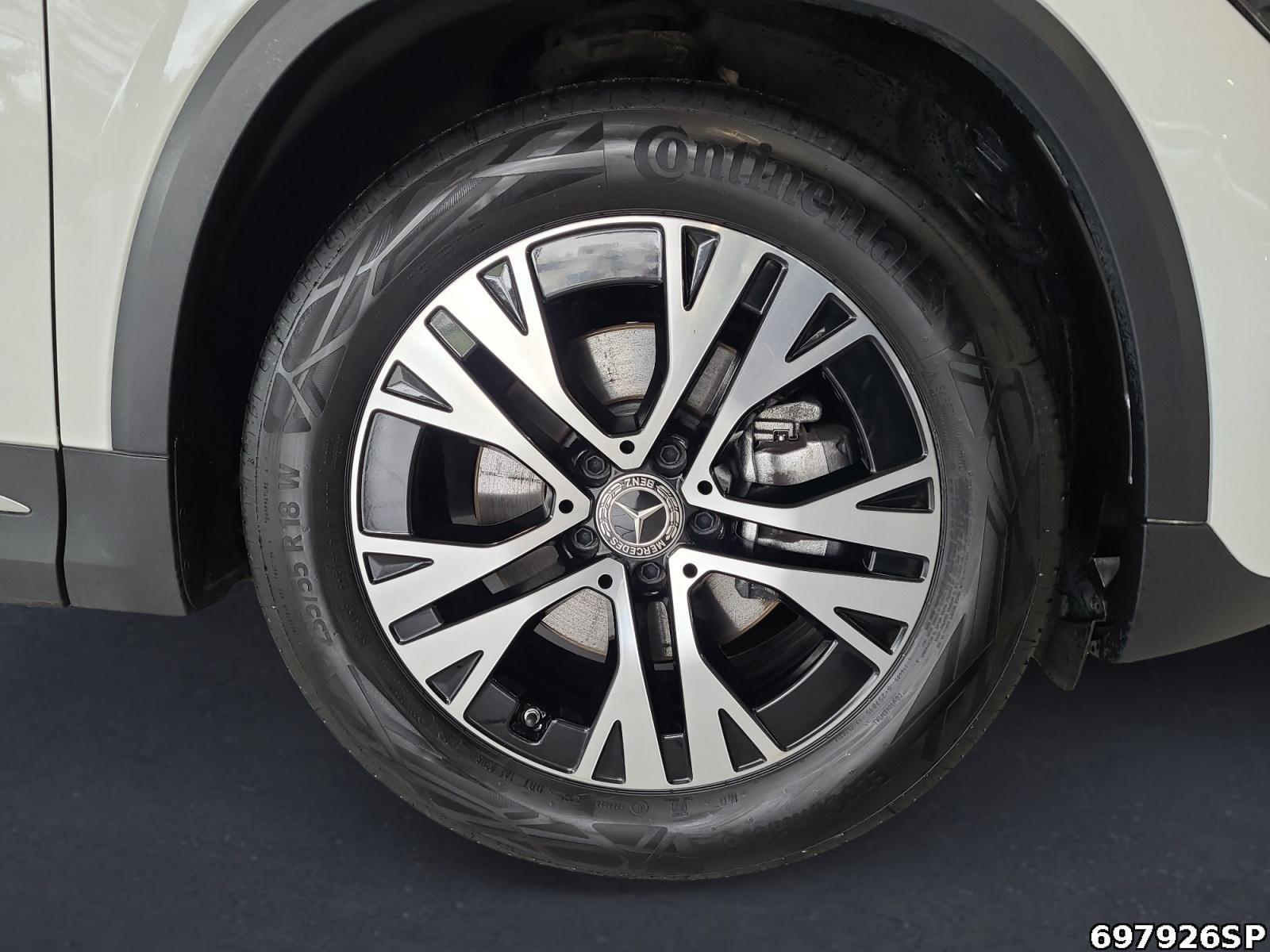 Fahrzeugabbildung Mercedes-Benz GLA 200 Progressive AHK LED KAMERA EASY-PACK DAB