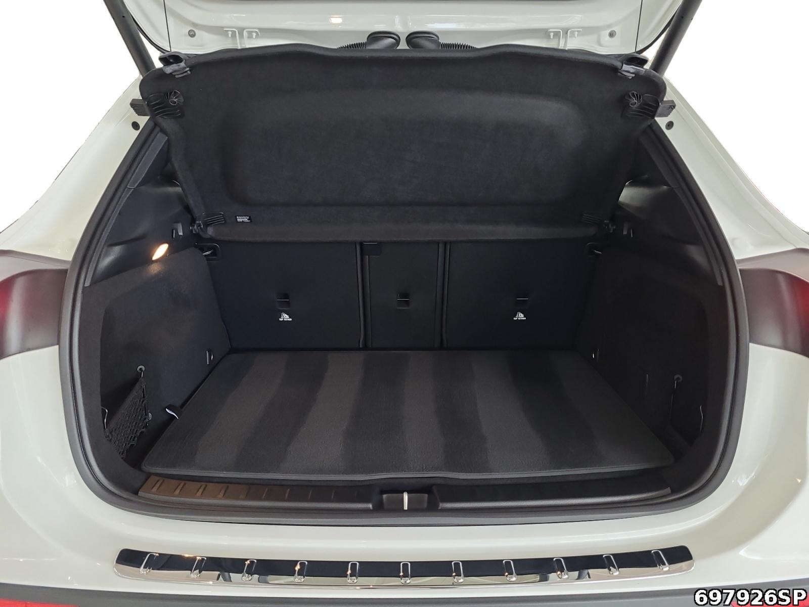 Fahrzeugabbildung Mercedes-Benz GLA 200 Progressive AHK LED KAMERA EASY-PACK DAB