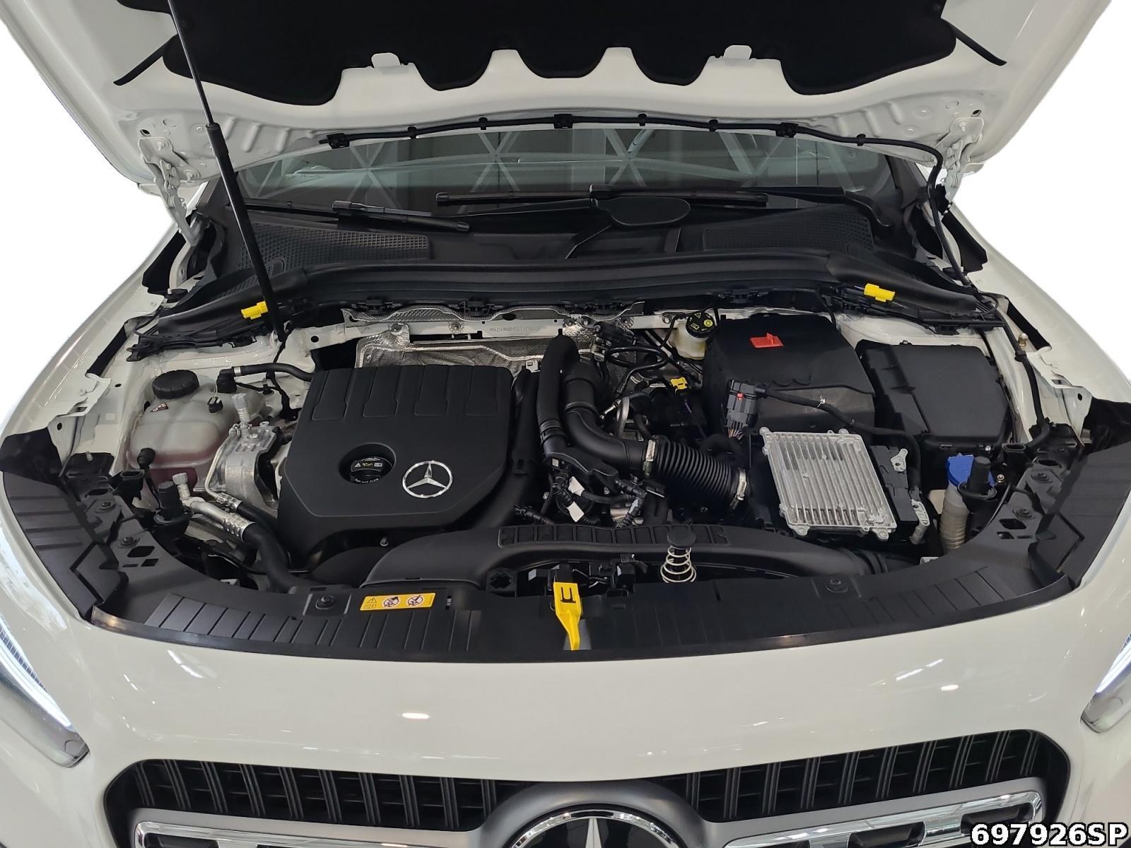 Fahrzeugabbildung Mercedes-Benz GLA 200 Progressive AHK LED KAMERA EASY-PACK DAB