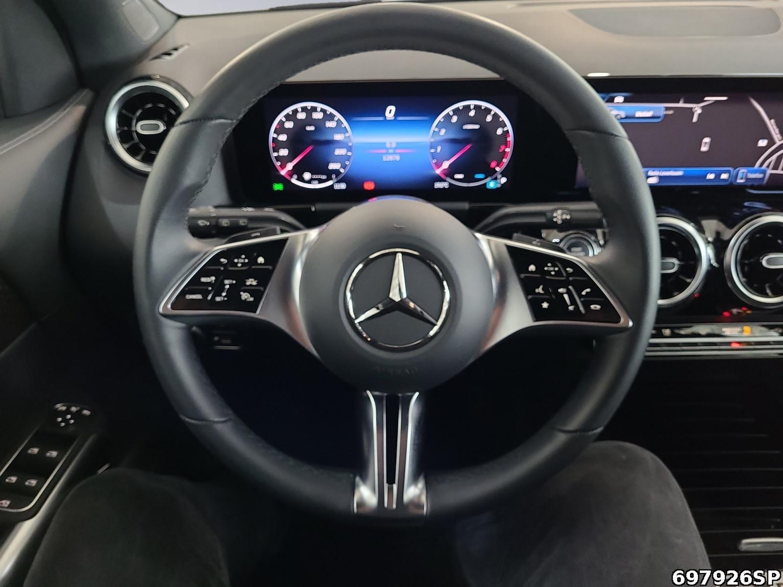 Fahrzeugabbildung Mercedes-Benz GLA 200 Progressive AHK LED KAMERA EASY-PACK DAB