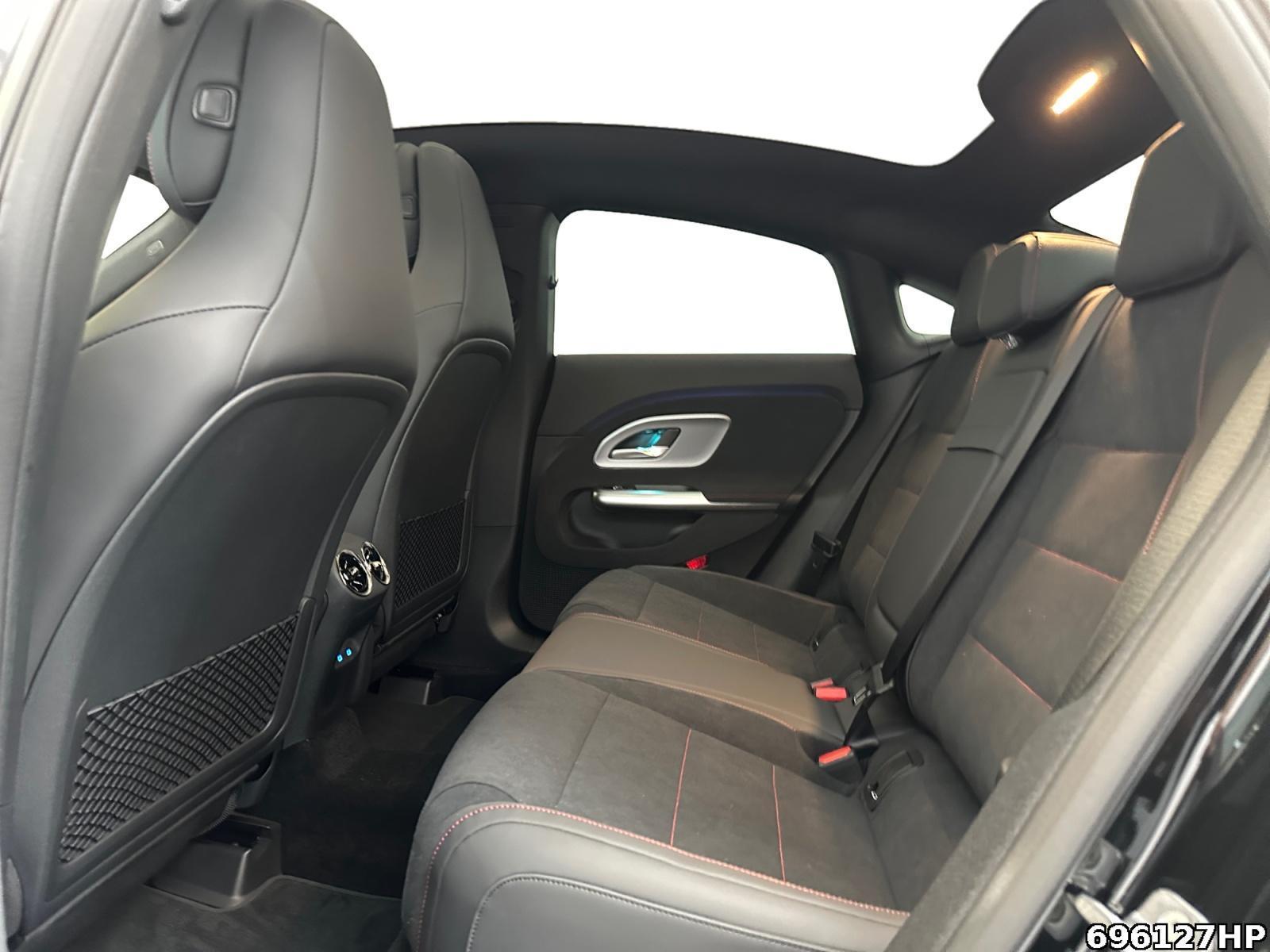Fahrzeugabbildung Mercedes-Benz CLA 200 +AMG-LINE+NIGHT+ADVANCE-PLUS+MULTIBEAM+