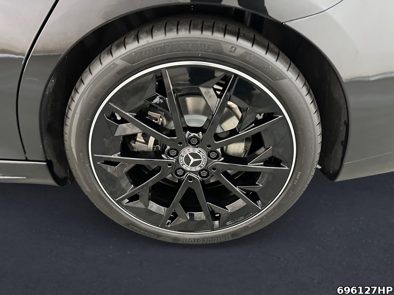 Fahrzeugabbildung Mercedes-Benz CLA 200 +AMG-LINE+NIGHT+ADVANCE-PLUS+MULTIBEAM+