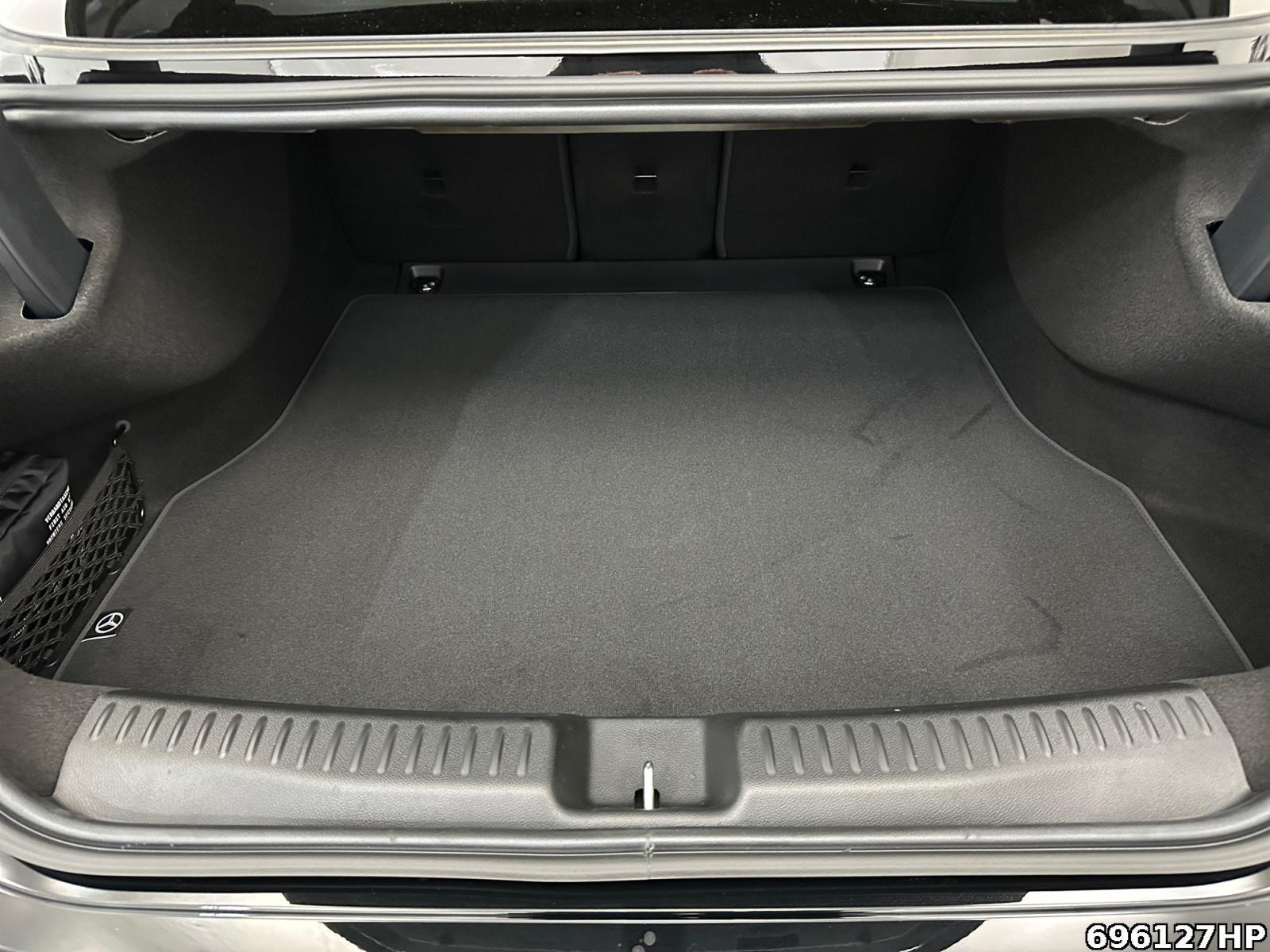 Fahrzeugabbildung Mercedes-Benz CLA 200 +AMG-LINE+NIGHT+ADVANCE-PLUS+MULTIBEAM+