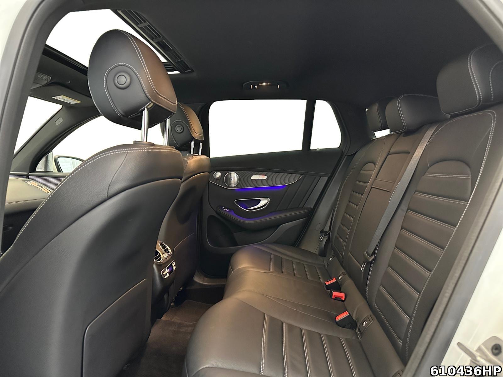 Fahrzeugabbildung Mercedes-Benz EQC 4M AMG Line Burmester Distronic Head-up