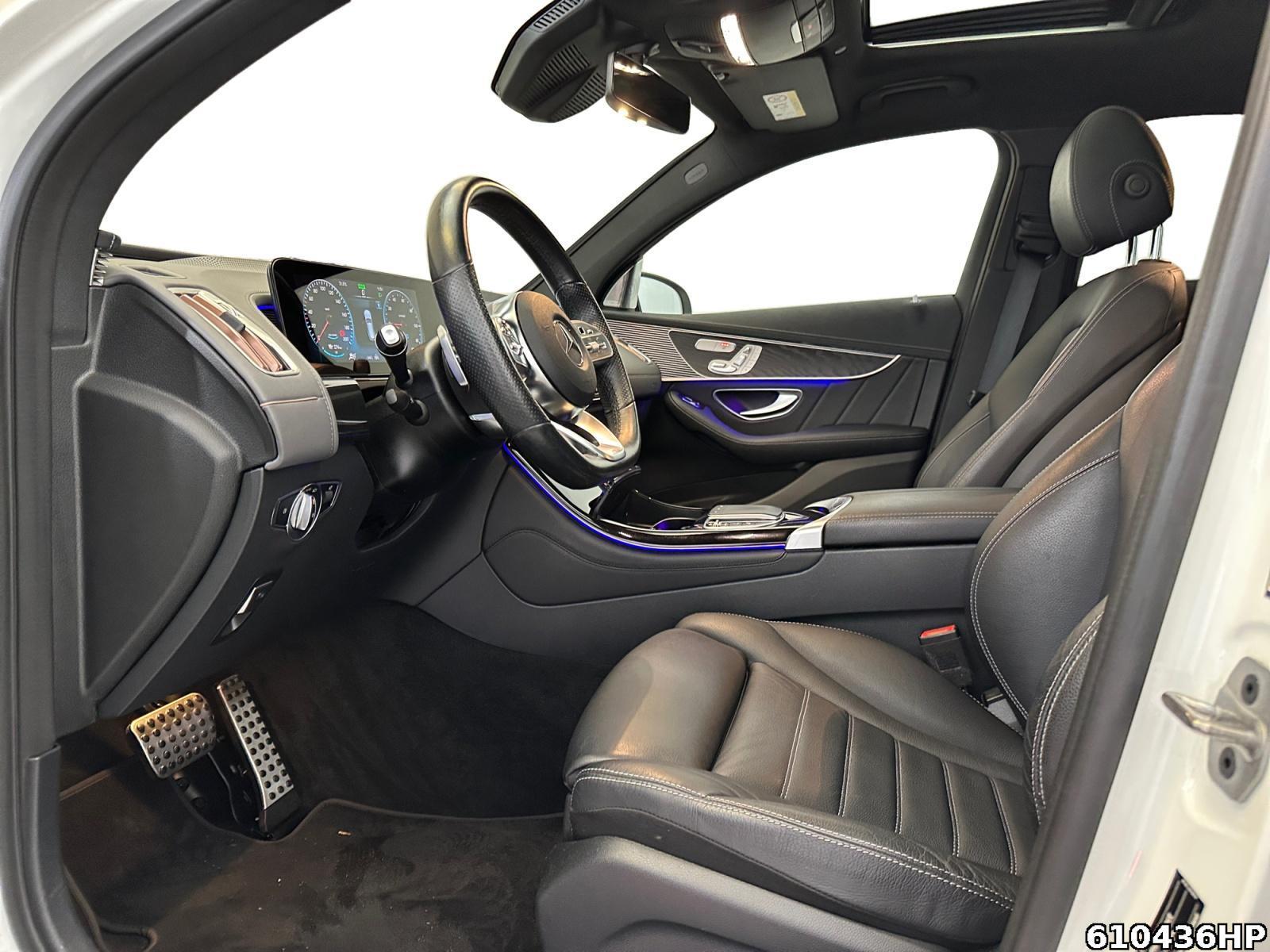 Fahrzeugabbildung Mercedes-Benz EQC 4M AMG Line Burmester Distronic Head-up