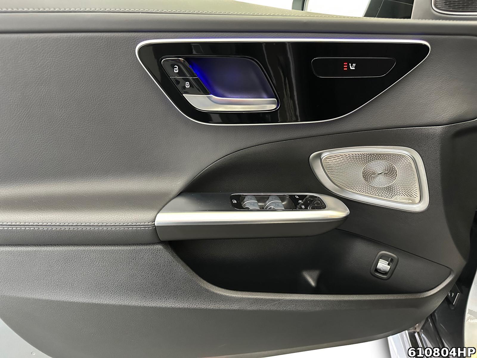 Fahrzeugabbildung Mercedes-Benz C 180 AMG Burmester Digital-Light 360° CarPlay.