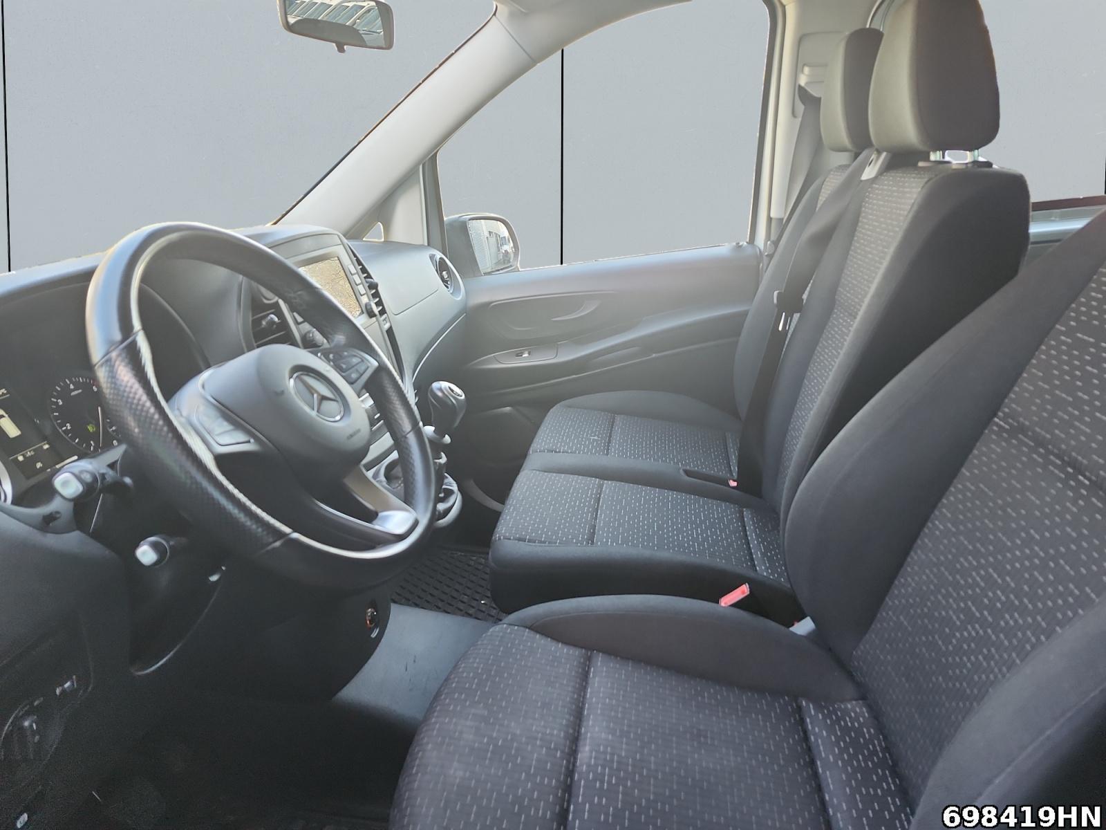 Fahrzeugabbildung Mercedes-Benz Vito 114 CDI Mixto Lang*Regale*Kamera*6-Sitzer*