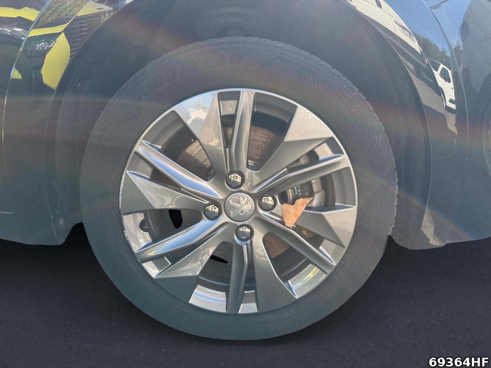 Fahrzeugabbildung Peugeot 208 Active Pack 100kW