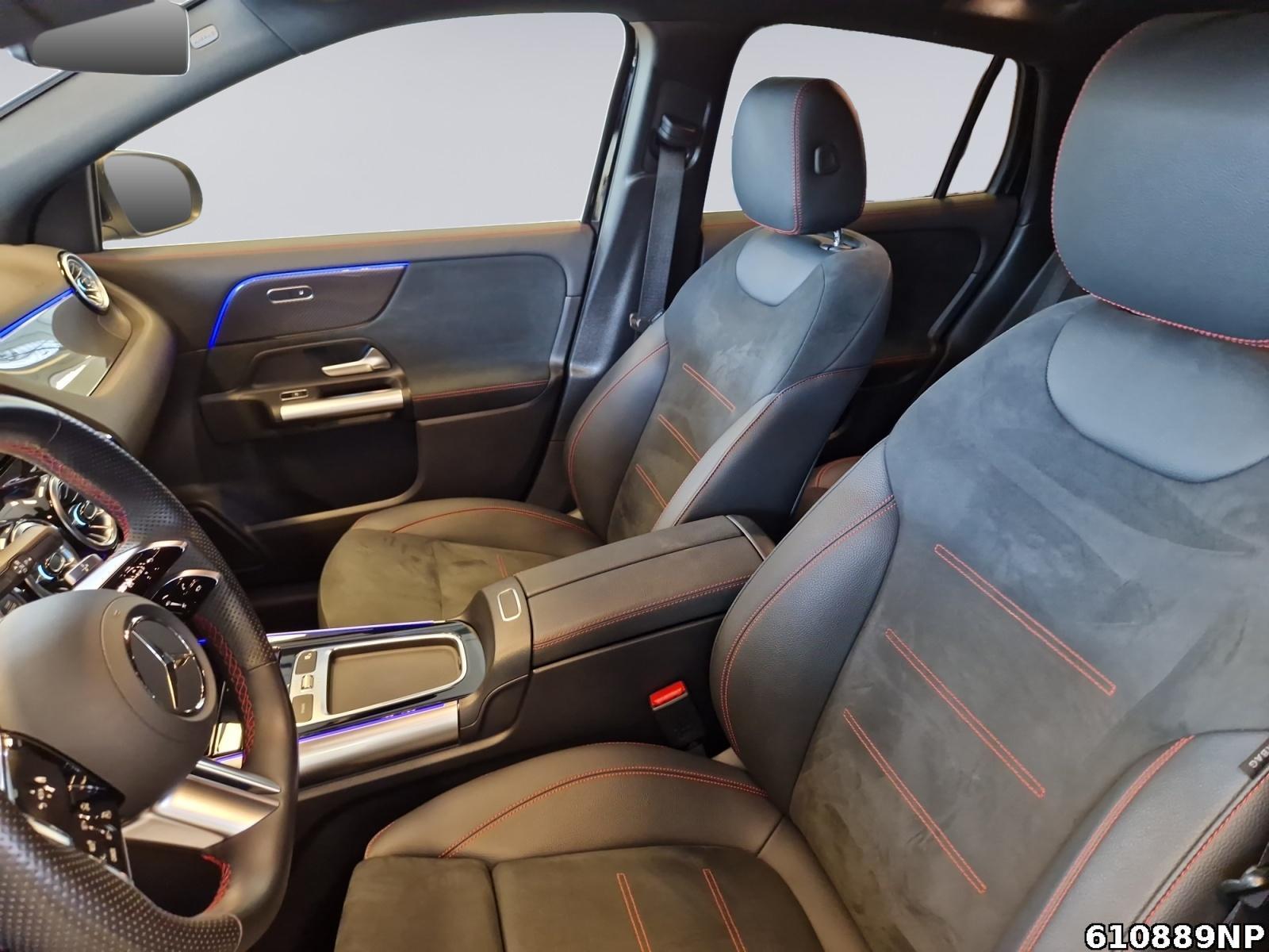 Fahrzeugabbildung Mercedes-Benz GLA 180 AMG AHK LED 360° Totwinkel 19