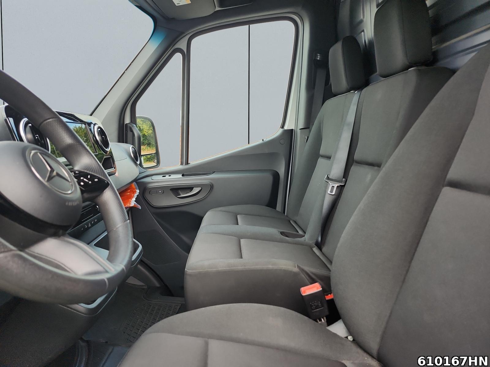 Fahrzeugabbildung Mercedes-Benz Sprinter 317 CDI Kasten PRO*Maxi*LED*Kamera*93L