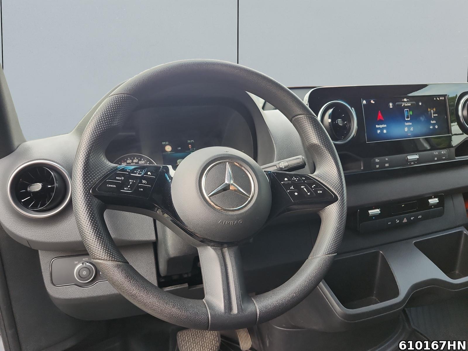 Fahrzeugabbildung Mercedes-Benz Sprinter 317 CDI Kasten PRO*Maxi*LED*Kamera*93L