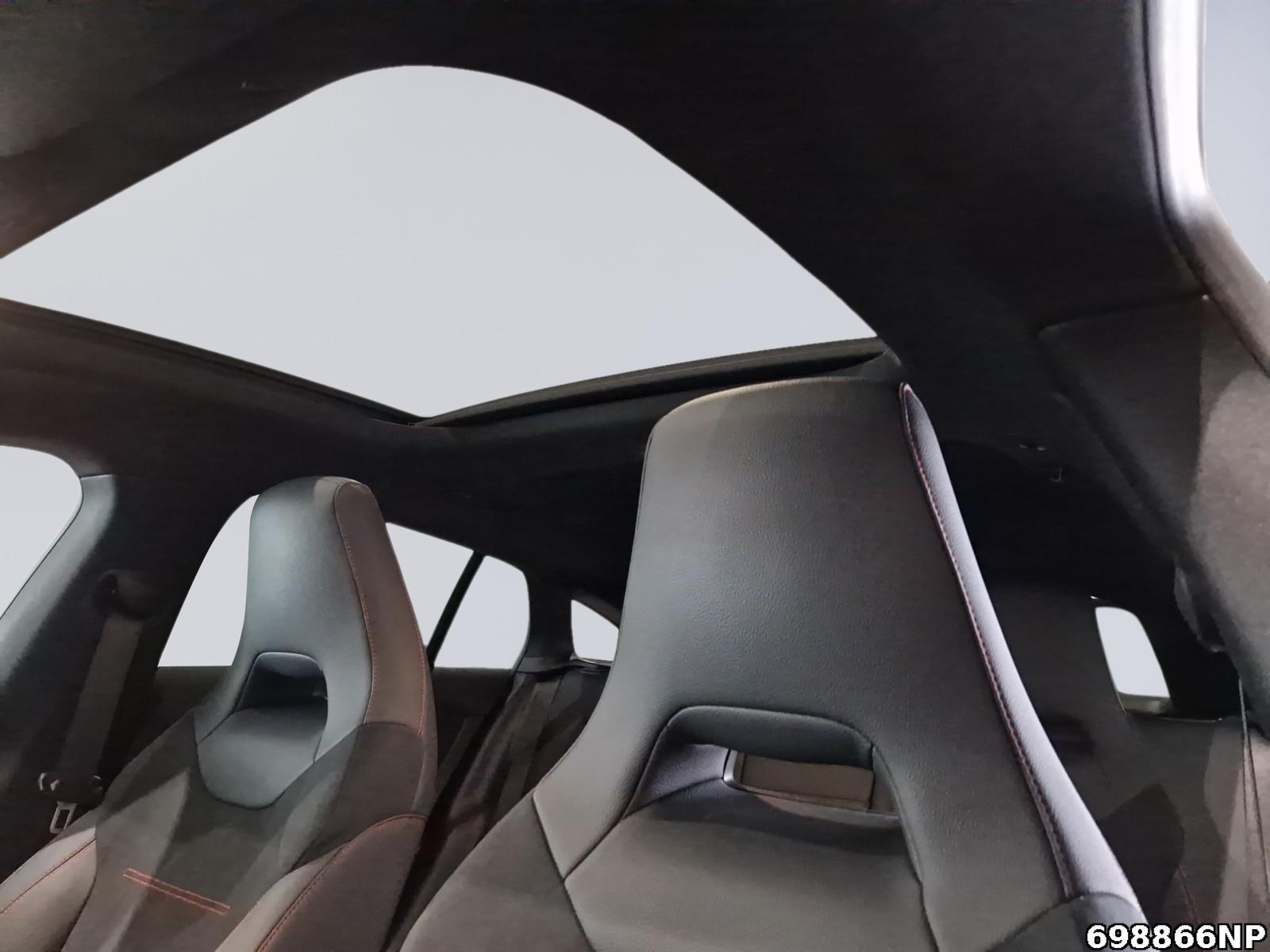 Fahrzeugabbildung Mercedes-Benz CLA 200 Shooting Brake AMG Night Panorama Burmester 360°LED