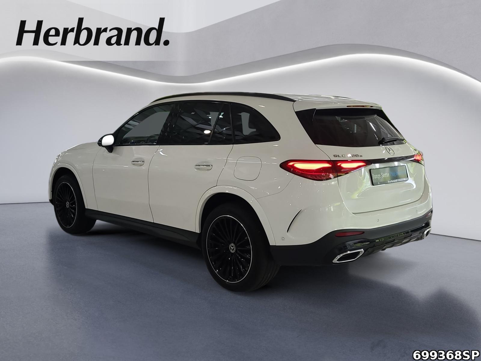 Fahrzeugabbildung Mercedes-Benz GLC 400 e 4M AMG Pano AHK DigitalLight Burm. 20