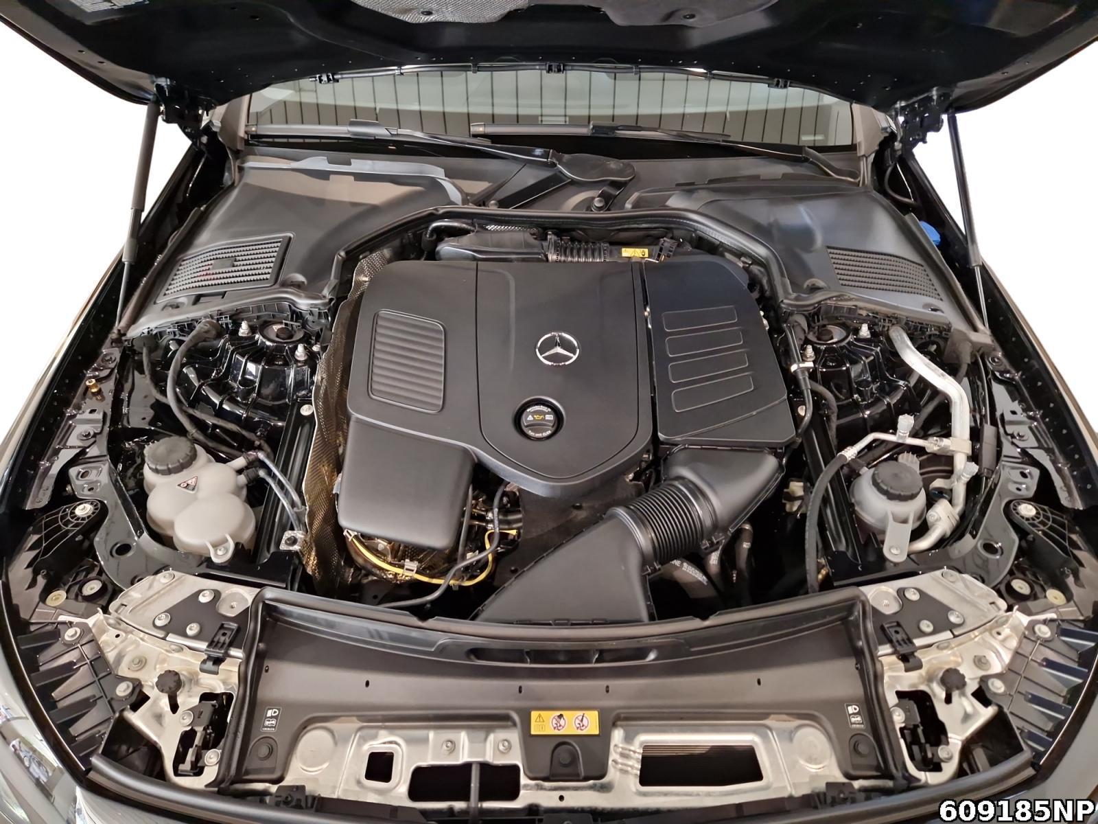 Fahrzeugabbildung Mercedes-Benz CLE 300 4M AMG Coupé Panorama DIGITAL LIGHT 360°