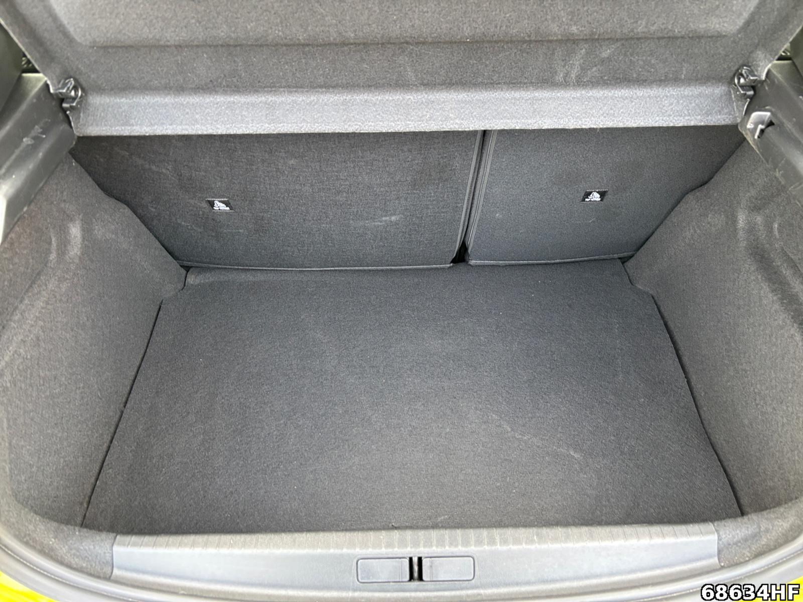 Fahrzeugabbildung Peugeot 208 1.2 PureTech 100 Allure (EURO 6e)