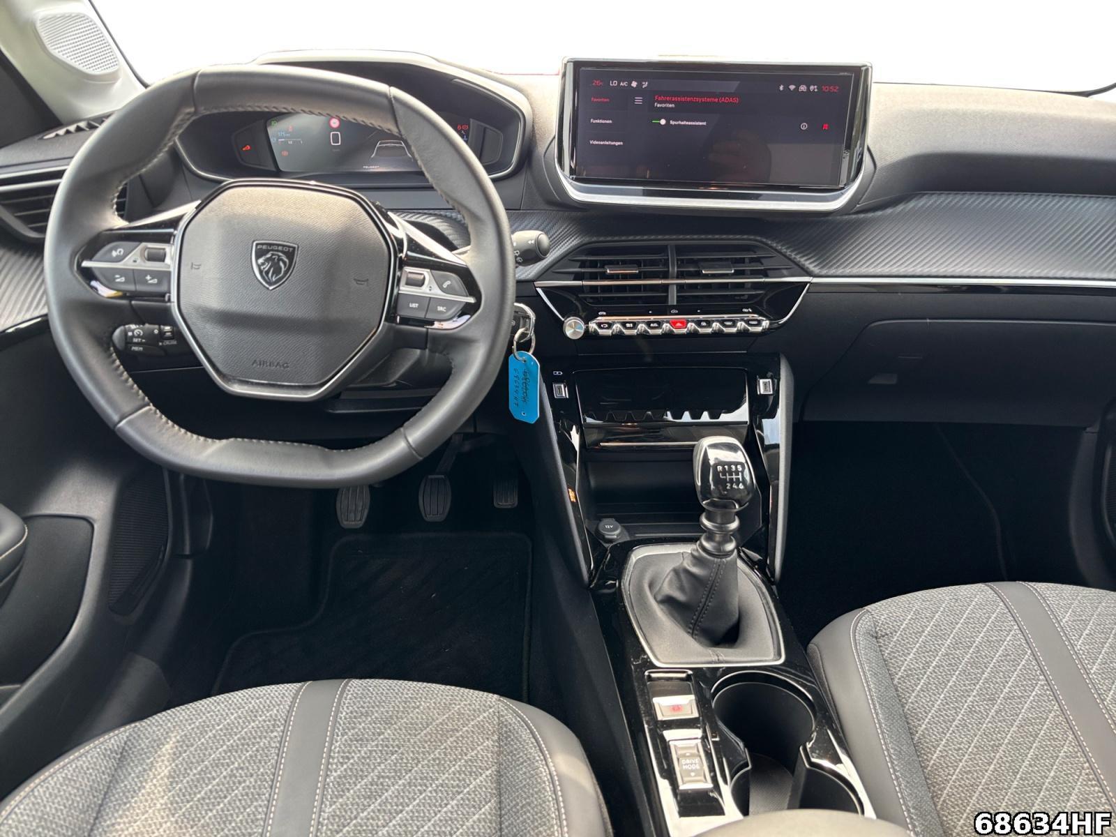 Fahrzeugabbildung Peugeot 208 1.2 PureTech 100 Allure (EURO 6e)