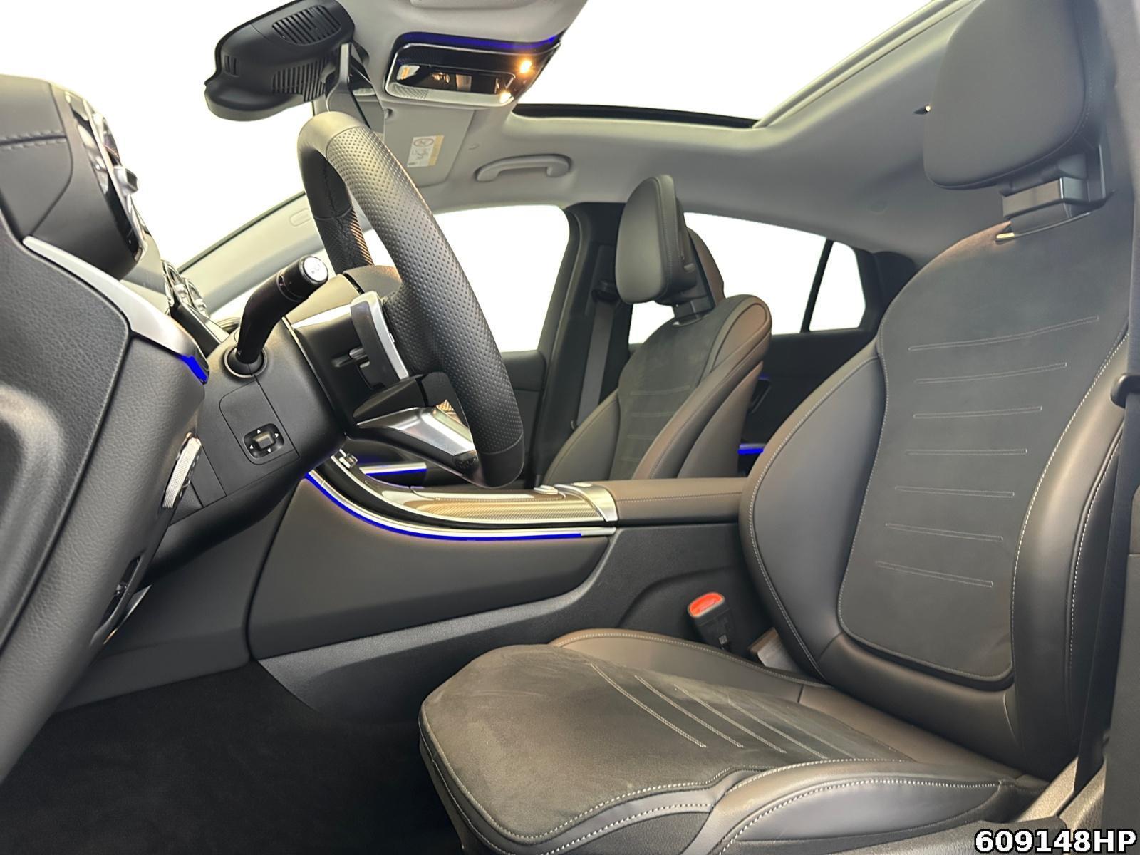 Fahrzeugabbildung Mercedes-Benz GLC 300 de 4M AMG Coupé DISTRONIC AHK 20