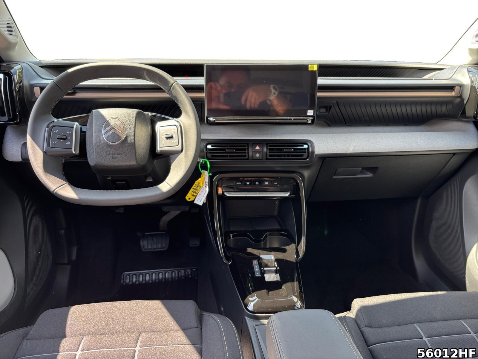 Fahrzeugabbildung Citroën C3 Aircross Plus Hybrid 145 PS AT