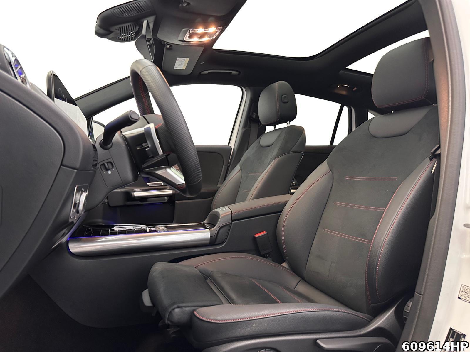 Fahrzeugabbildung Mercedes-Benz EQA AMG Pano Kamera Ambiente Totwinkel DAB