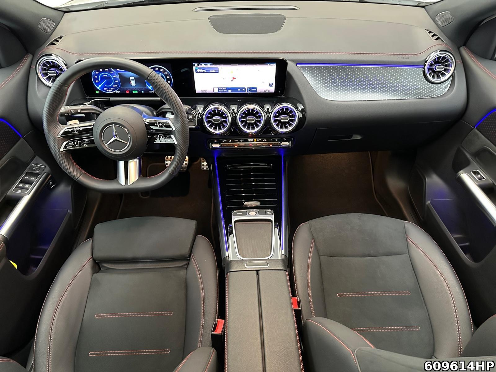 Fahrzeugabbildung Mercedes-Benz EQA AMG Pano Kamera Ambiente Totwinkel DAB