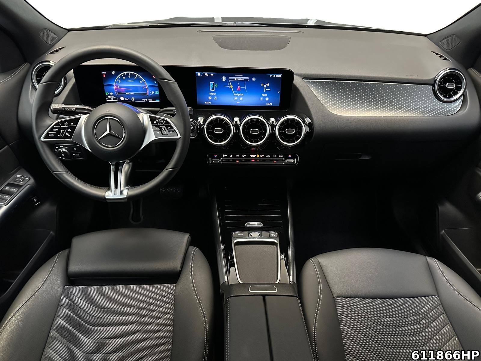 Fahrzeugabbildung Mercedes-Benz GLA 200 Progressive DISTRONIC AHK Rückfahrkamera