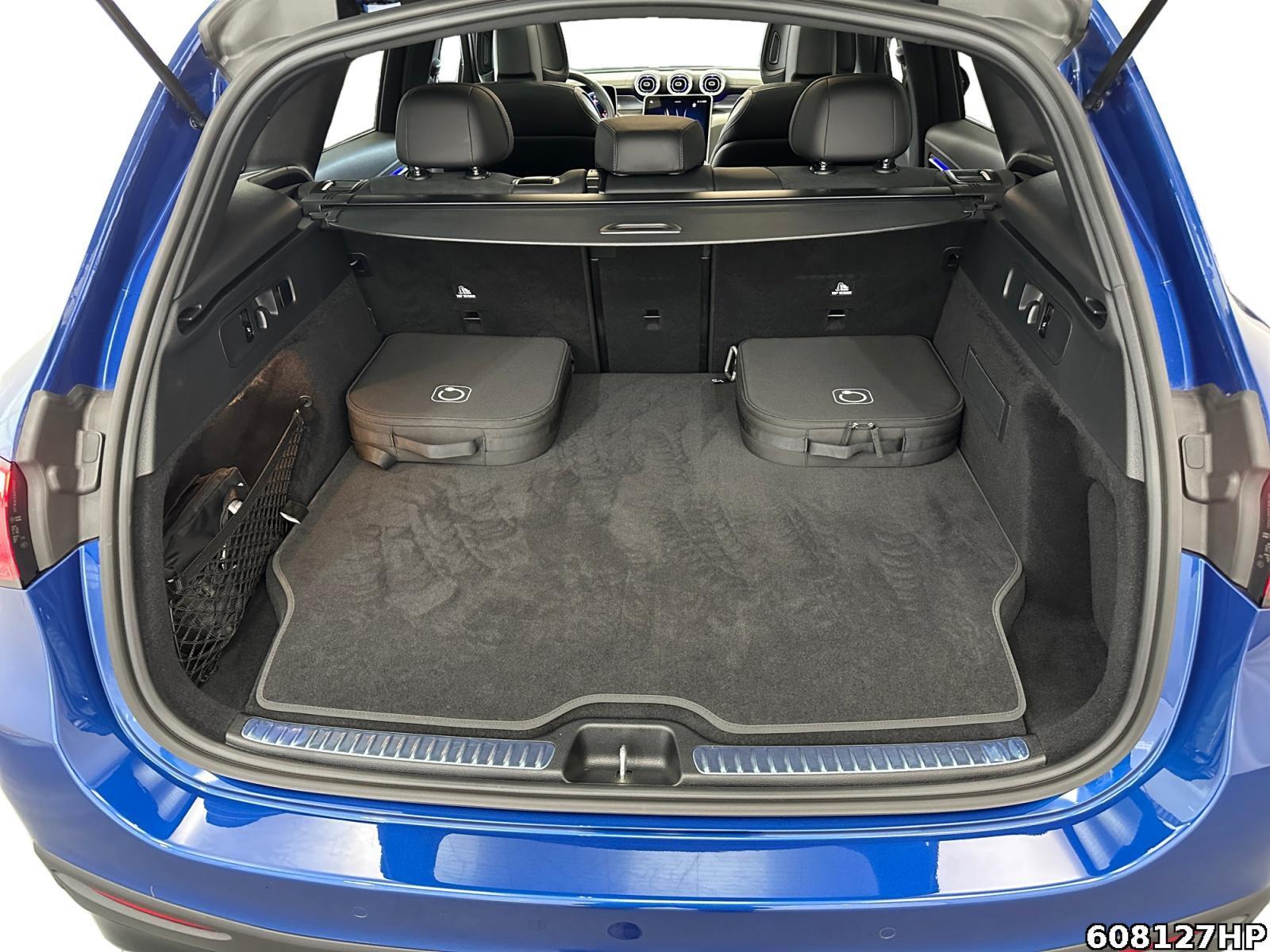 Fahrzeugabbildung Mercedes-Benz GLC 300 de 4M AMG Pano AHK Night Kamera Memory.