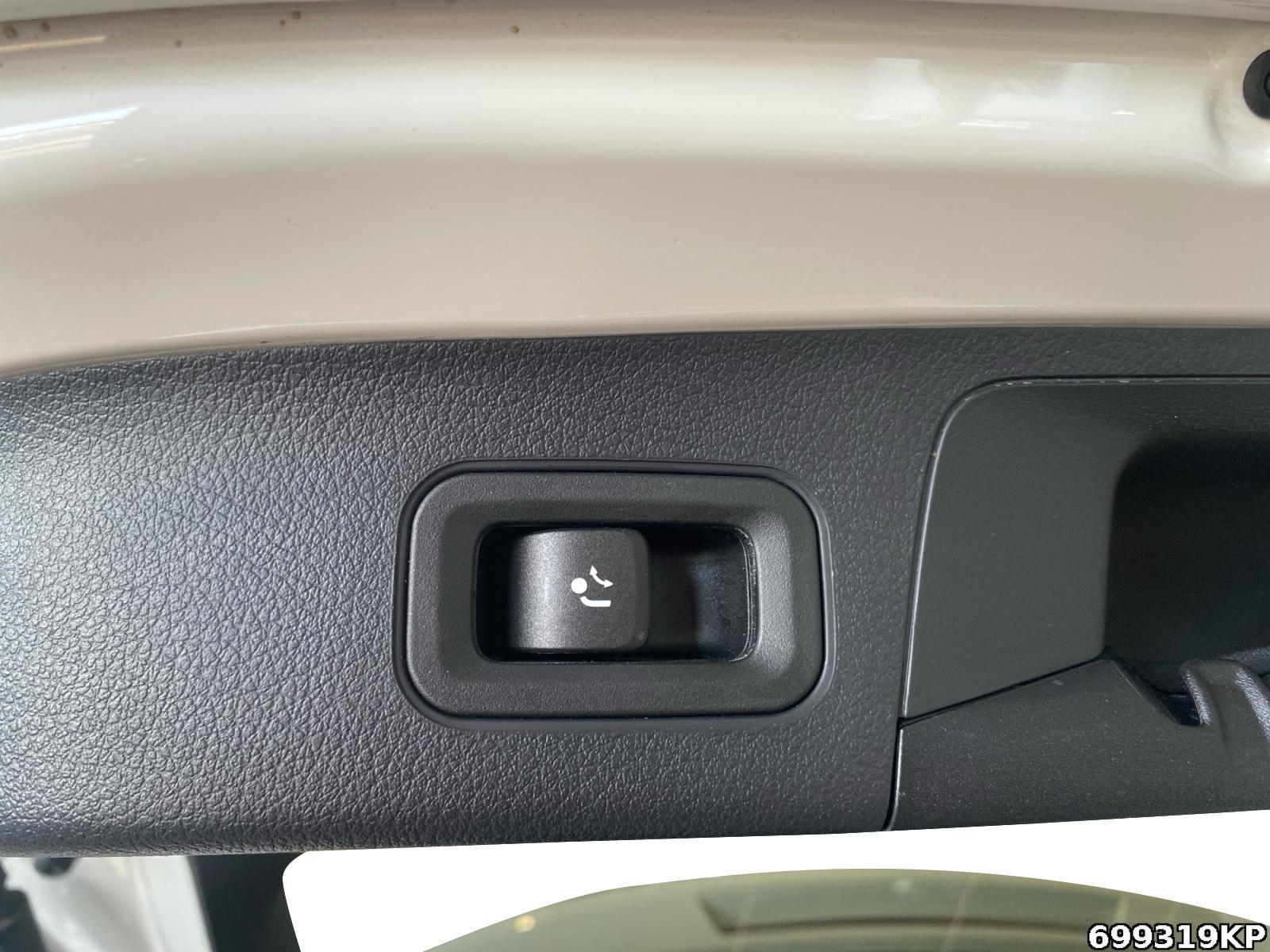 Fahrzeugabbildung Mercedes-Benz GLA 220 d 4M Progressive Pano AHK Multibeam Totw