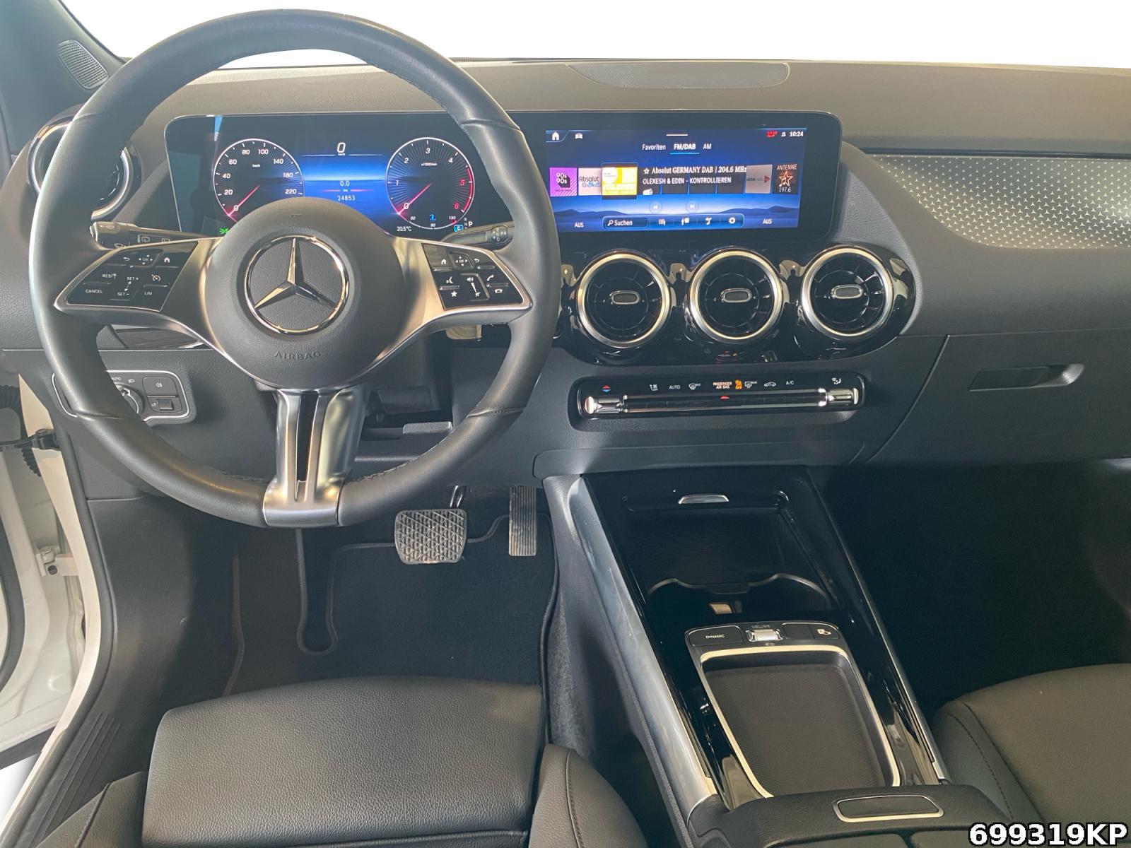 Fahrzeugabbildung Mercedes-Benz GLA 220 d 4M Progressive Pano AHK Multibeam Totw