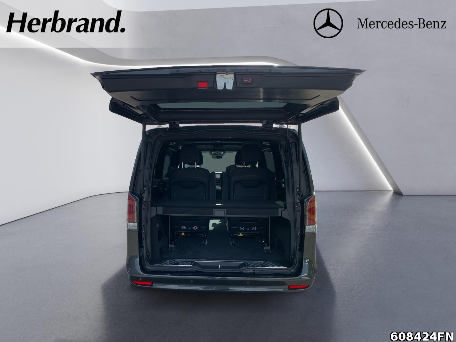Fahrzeugabbildung Mercedes-Benz V 300 STYLE L *PANO-DACH*STANDHEIZ*AHK*6 SITZE*