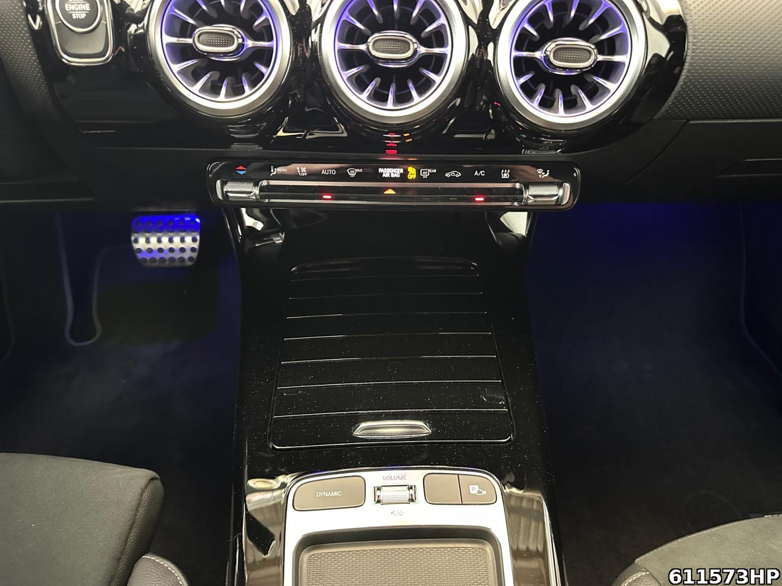 Fahrzeugabbildung Mercedes-Benz A 250 AMG Night Distronic Ambiente Totw. Keyl.