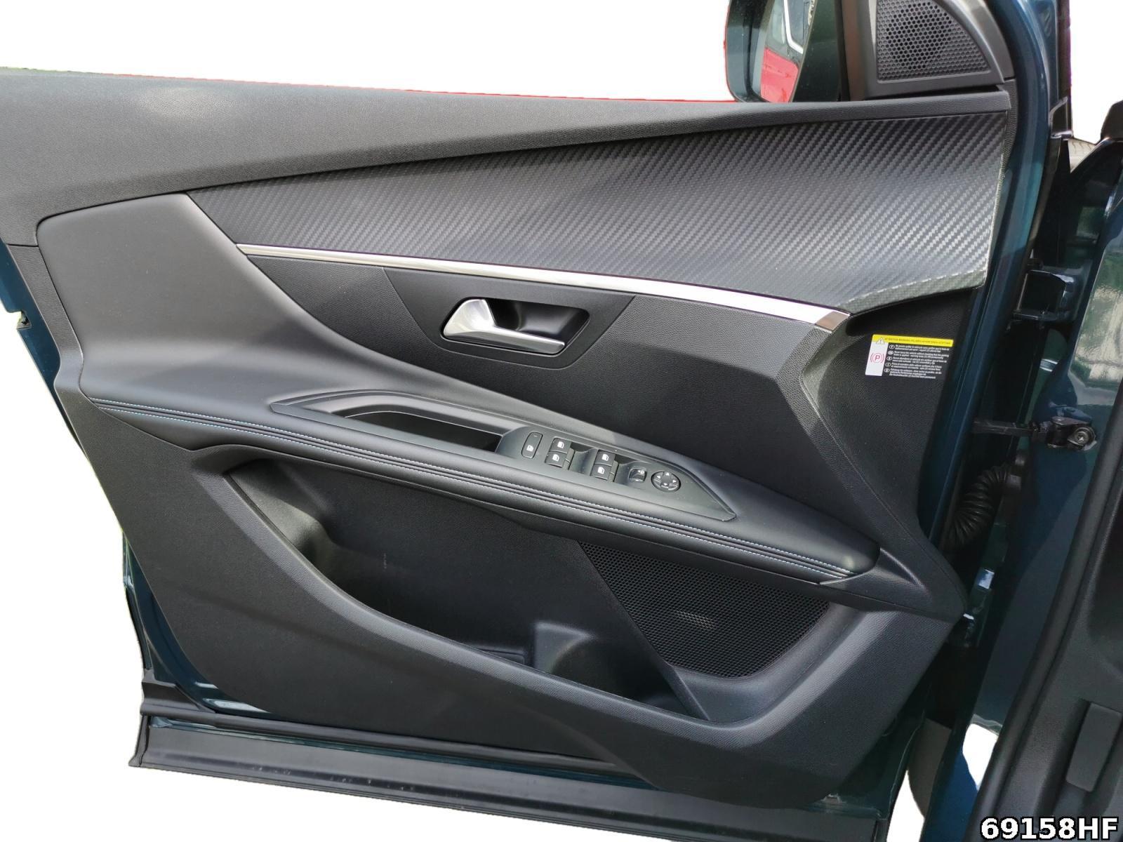 Fahrzeugabbildung Peugeot 3008 GT-Line*180°Kamera*SHZ*PDC*
