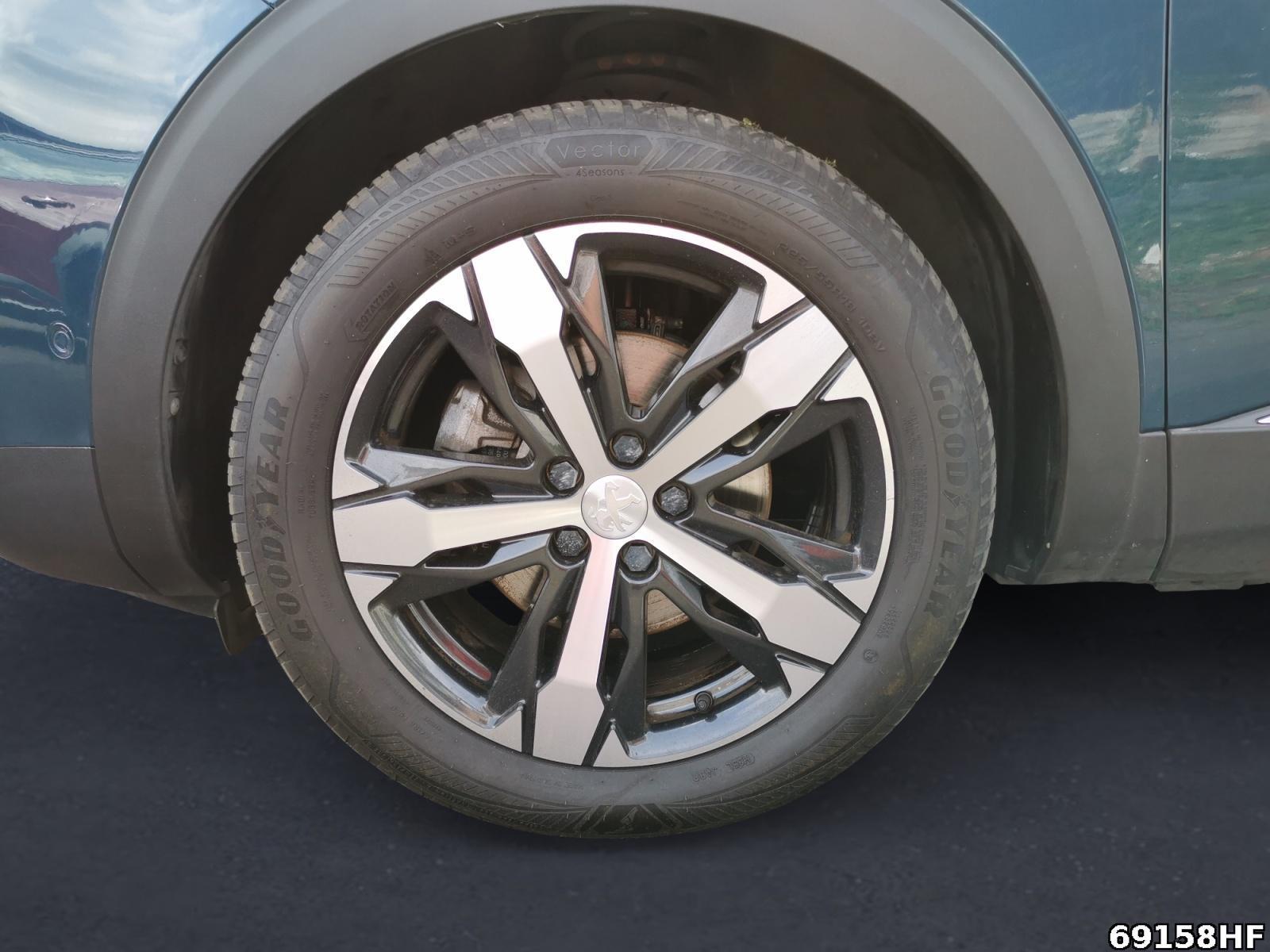 Fahrzeugabbildung Peugeot 3008 GT-Line*180°Kamera*SHZ*PDC*