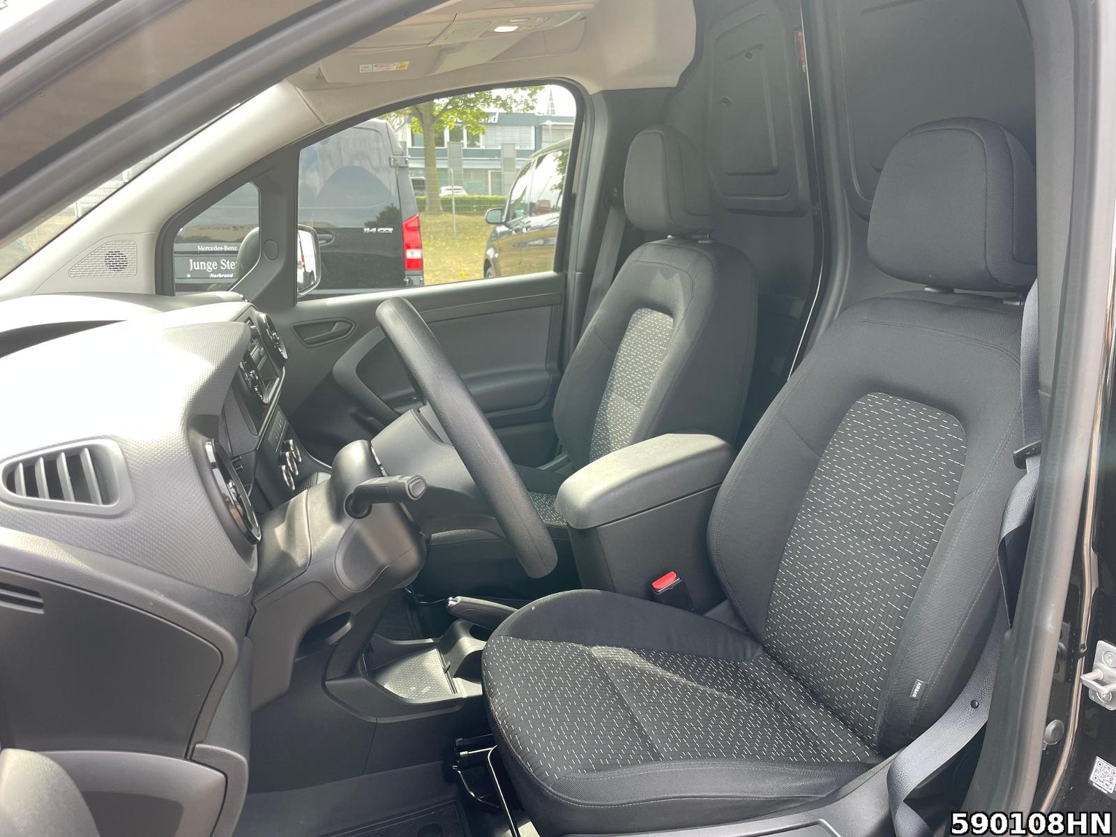 Fahrzeugabbildung Mercedes-Benz Citan 110 CDI *RADIO*KLIMA*DAB*HECKTÜREN*